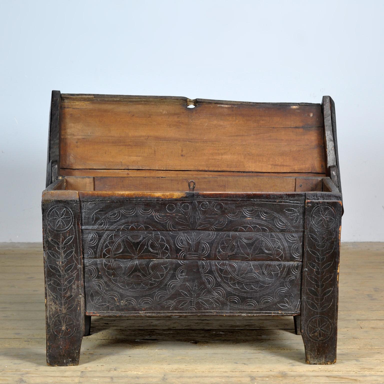 Hand-Carved Antique shepherd’s chest, 1850s For Sale