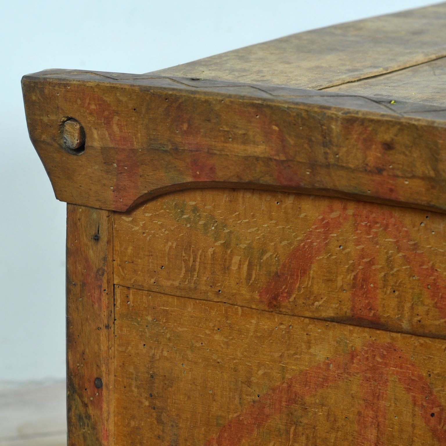 Milieu du XIXe siècle Coffre de berger antique, années 1850 en vente