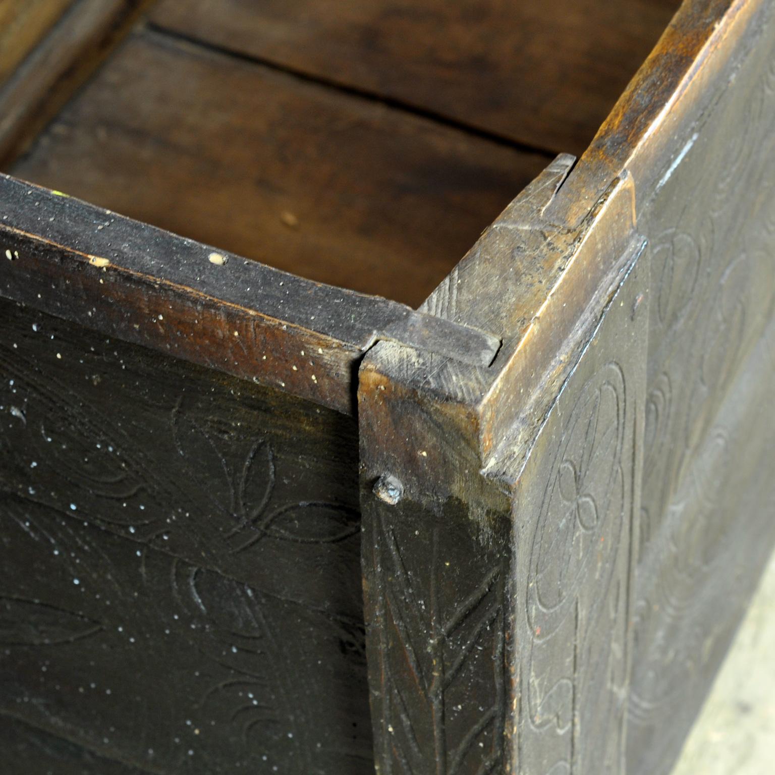 Beech Antique shepherd’s chest, 1850s For Sale