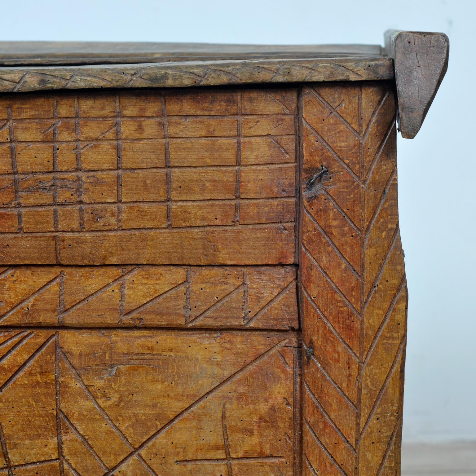 Antique Shepherd’s Chest, 1880s 5