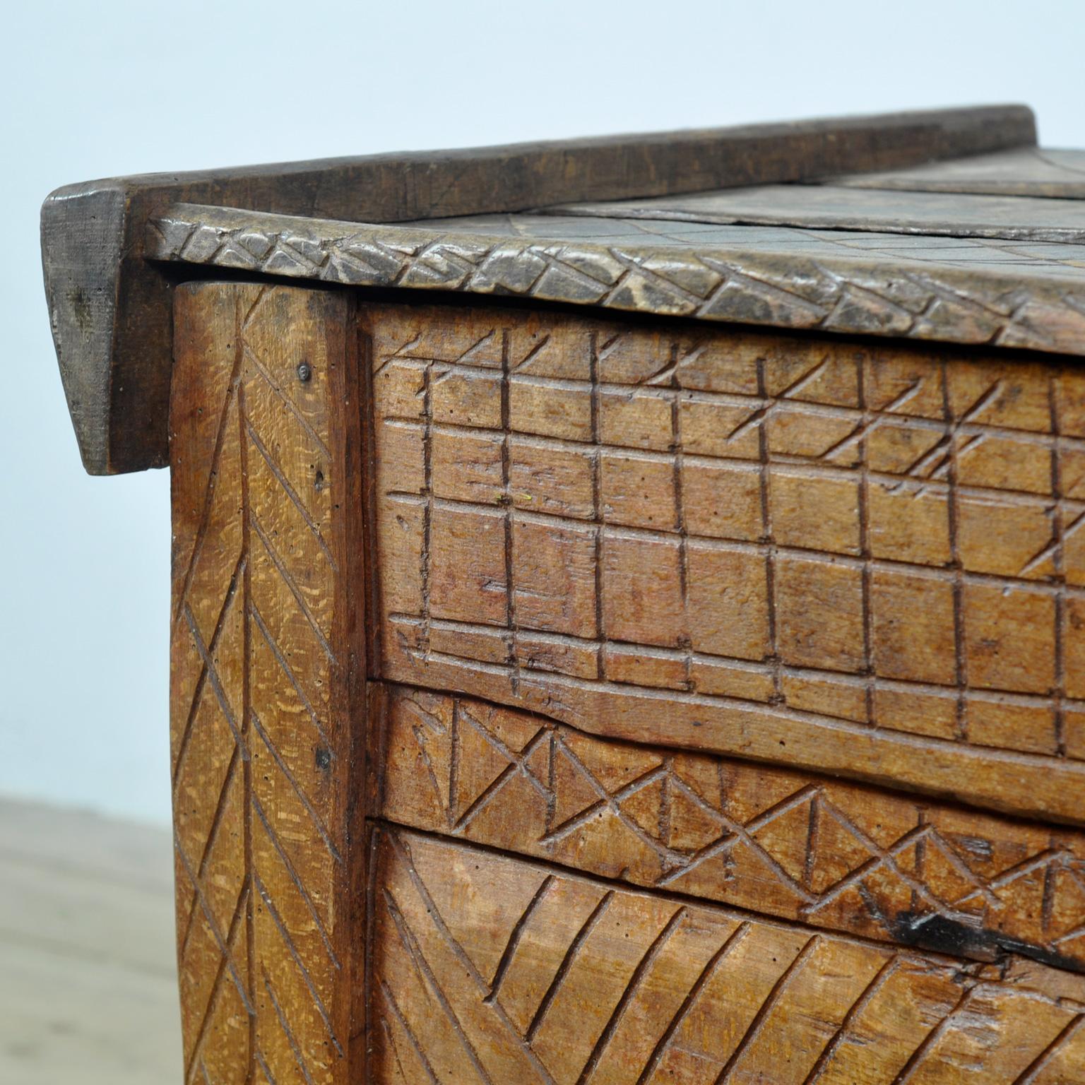 Antique Shepherd’s Chest, 1880s 7