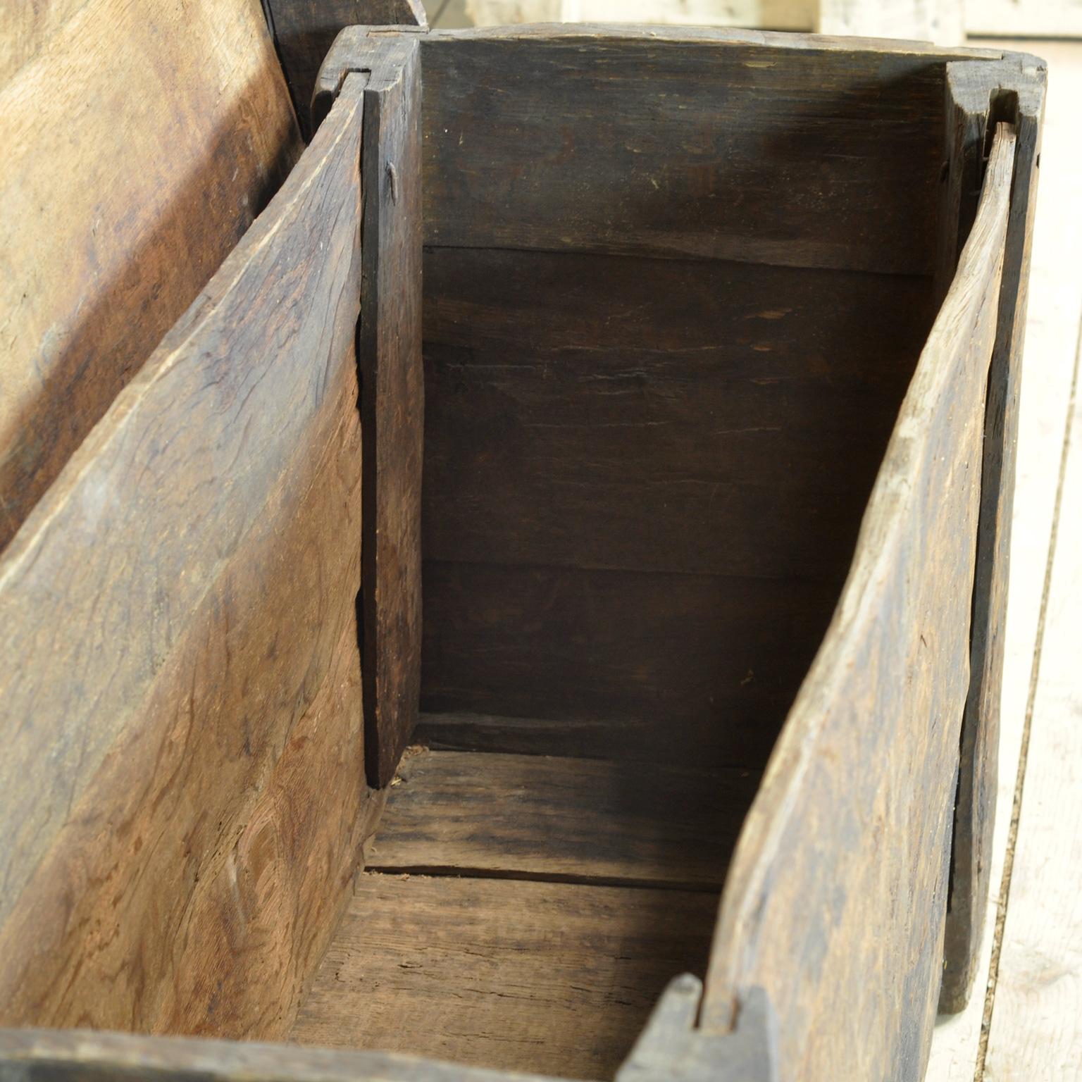 Metà XIX secolo Antica cassapanca da pastore, circa 1850 in vendita