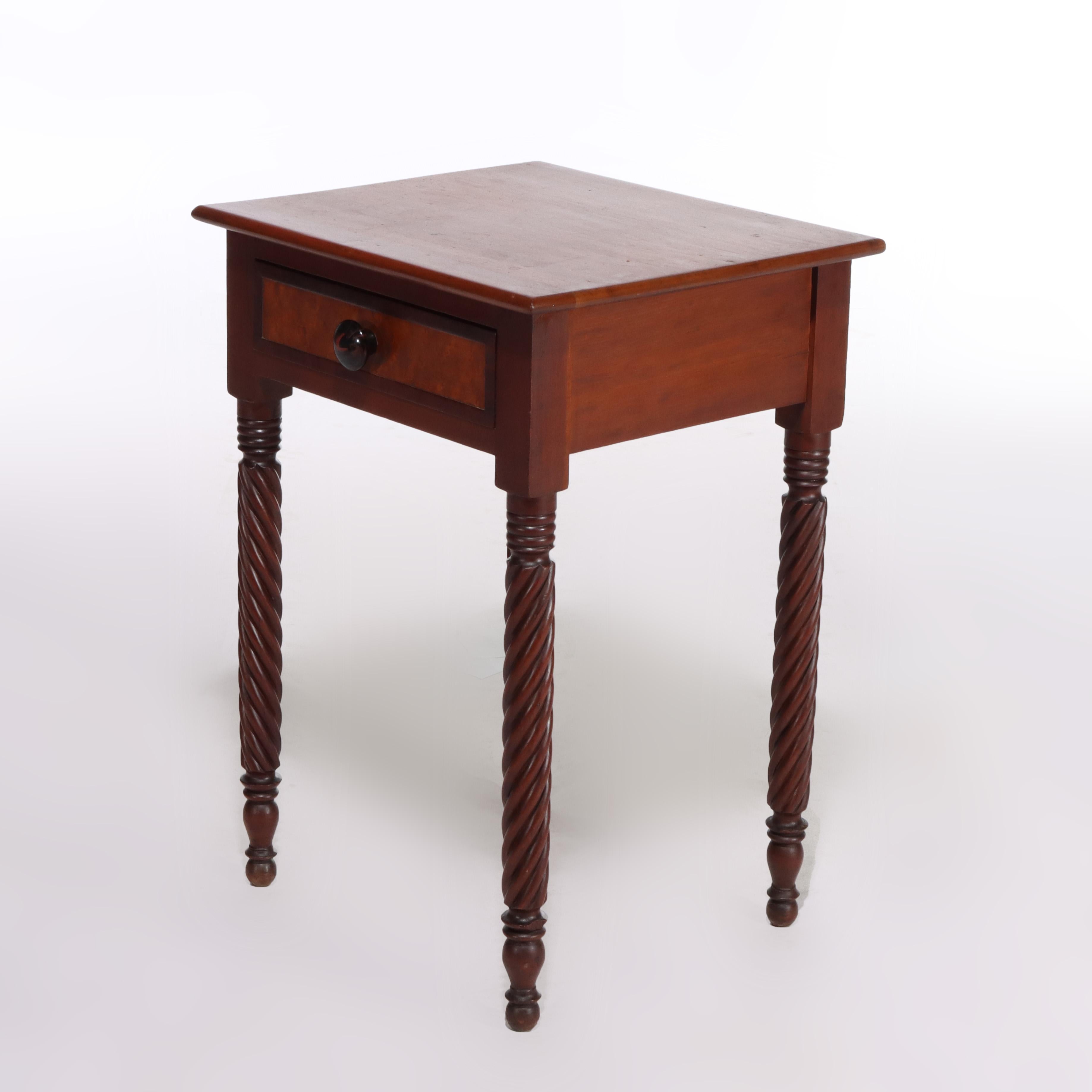 Érable piqué Stand ancien à un tiroir en cerisier et érable piqué Sheraton C1840 en vente