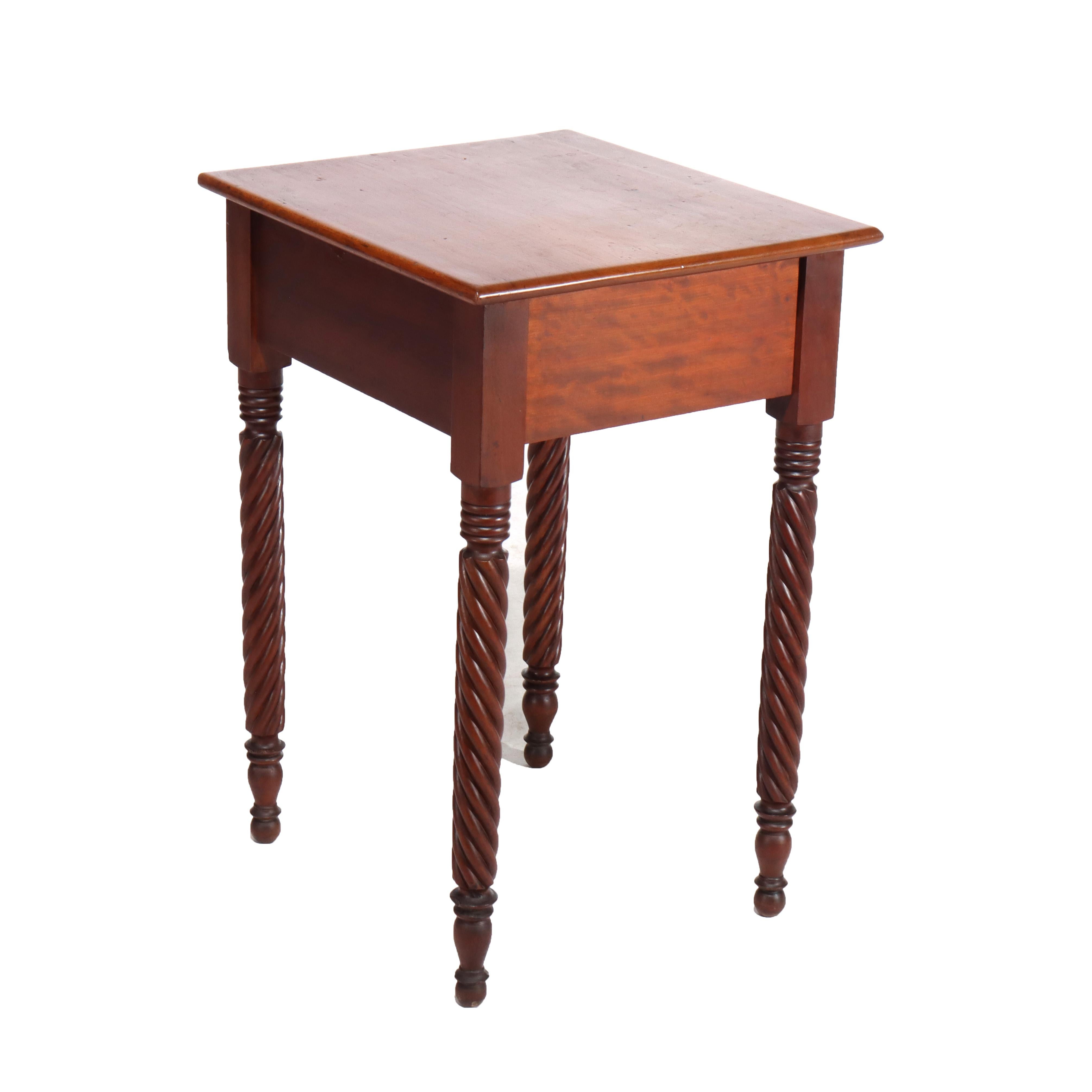 Stand ancien à un tiroir en cerisier et érable piqué Sheraton C1840 en vente 3