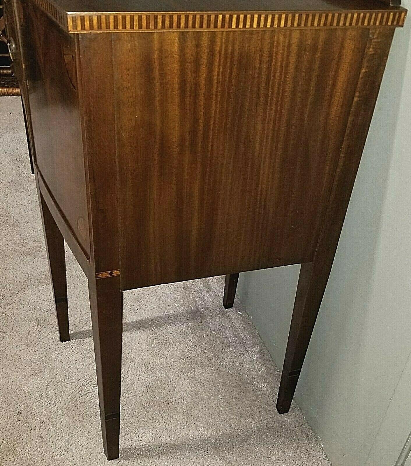 Antique Sheraton Federal Mahogany Buffet Sideboard Dry Bar In Good Condition In Lake Worth, FL