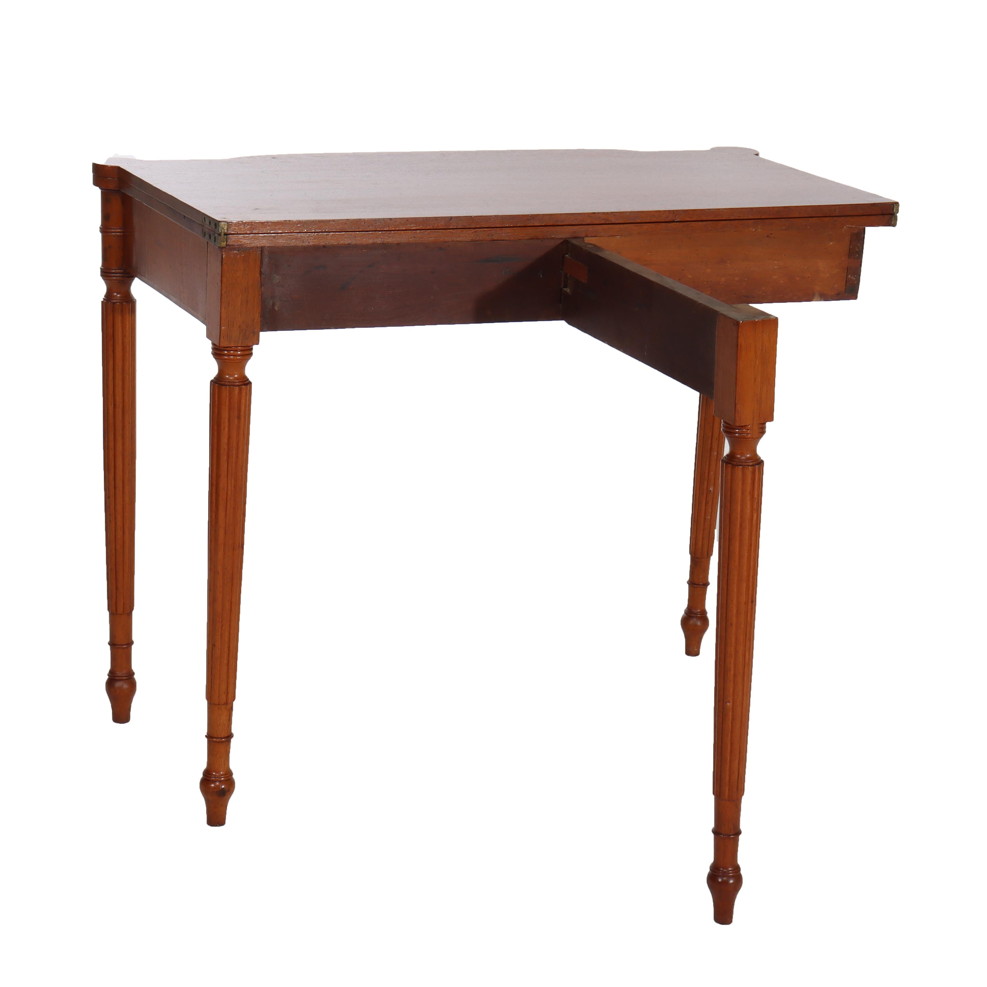Ancienne table à cartes Sheraton à tourelle en acajou avec bandes et incrustations C1830 en vente 1