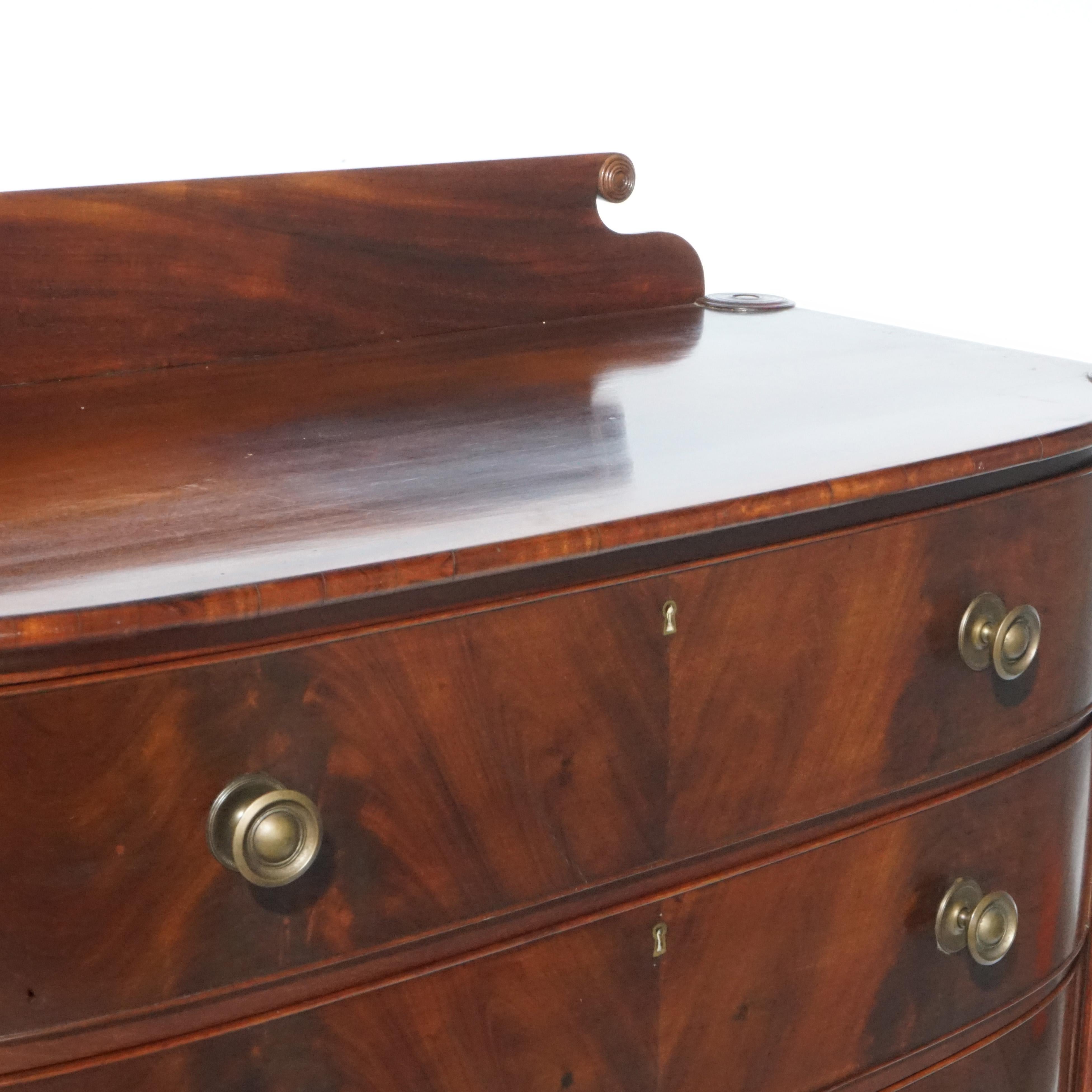 Antique Sheraton Mahogany & Flame Mahogany Swell Front & Reeded Leg Chest, c1820 In Good Condition In Big Flats, NY
