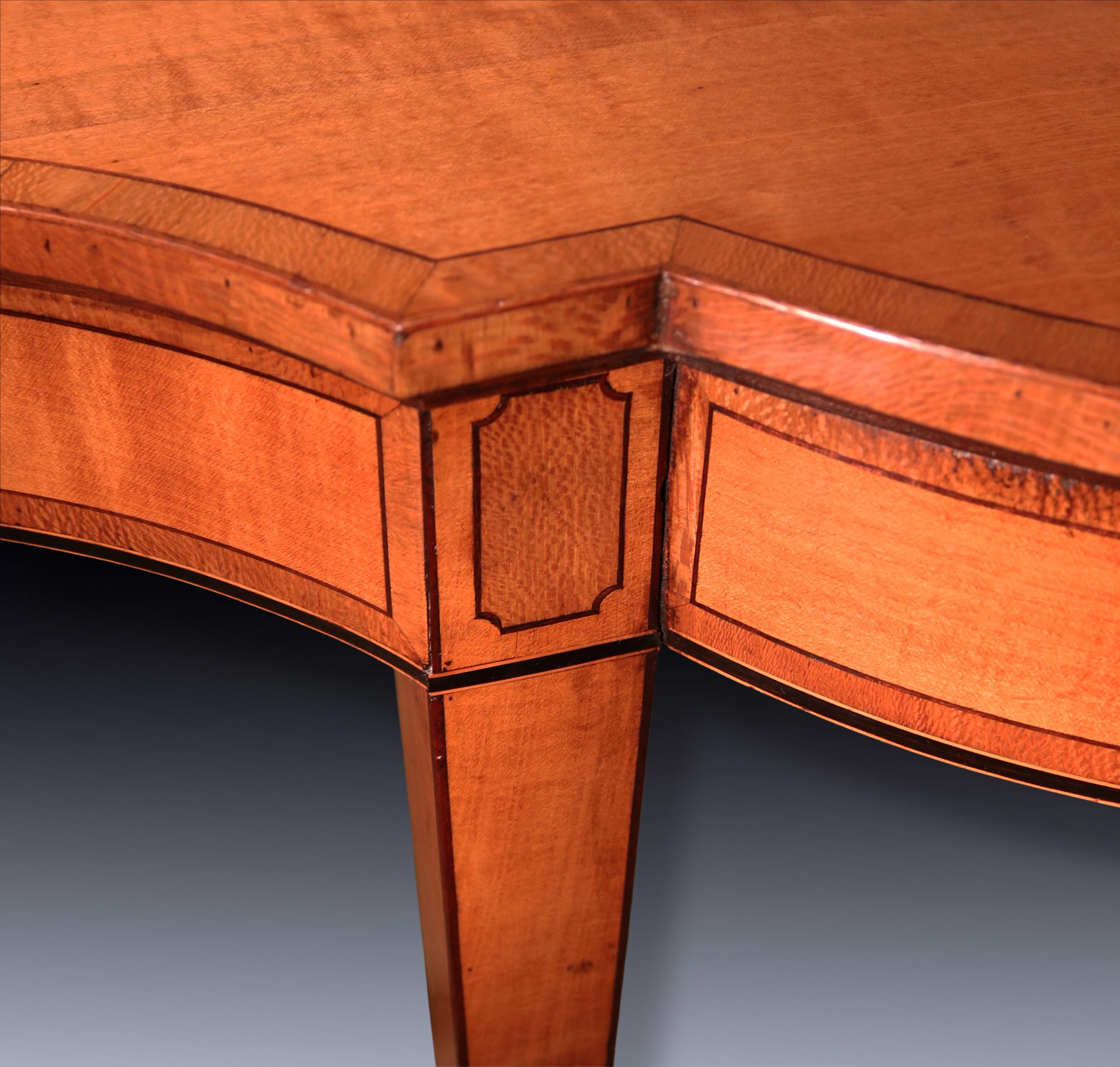 English Antique Sheraton period satinwood console table For Sale