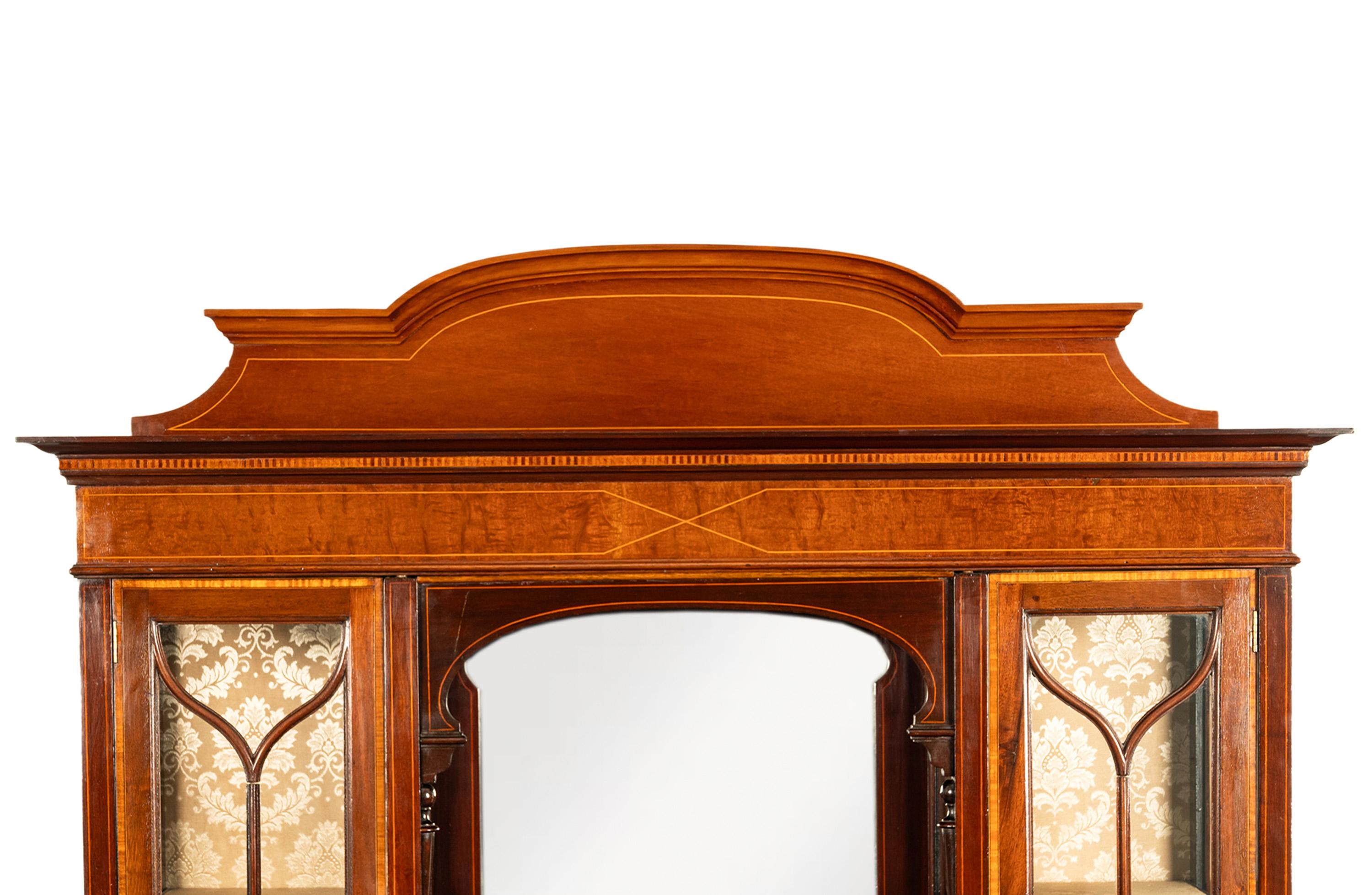 Antico Sheraton Revival intarsiato Vetrina portavivande Hutch 1900 in vendita 3