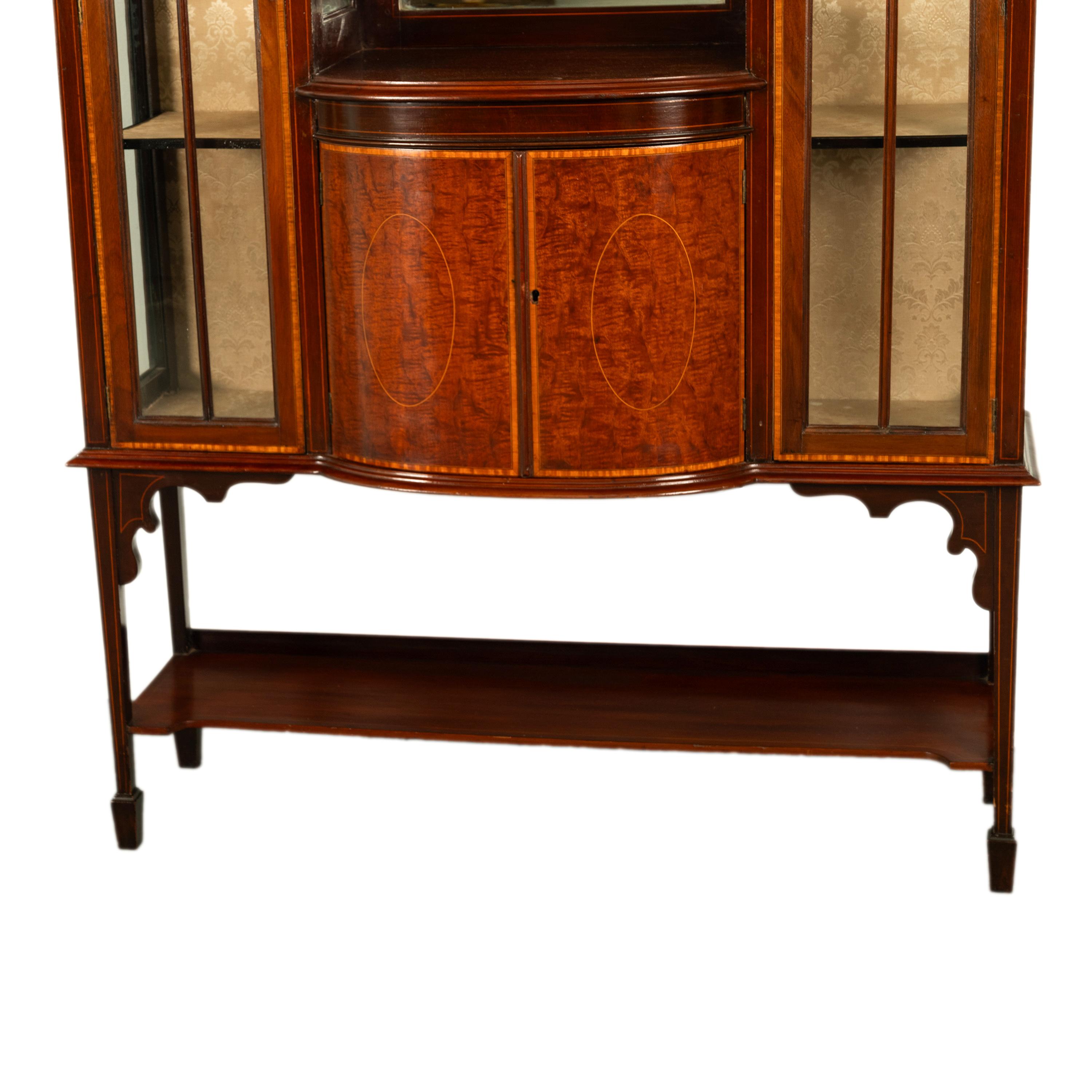 Antico Sheraton Revival intarsiato Vetrina portavivande Hutch 1900 in vendita 4
