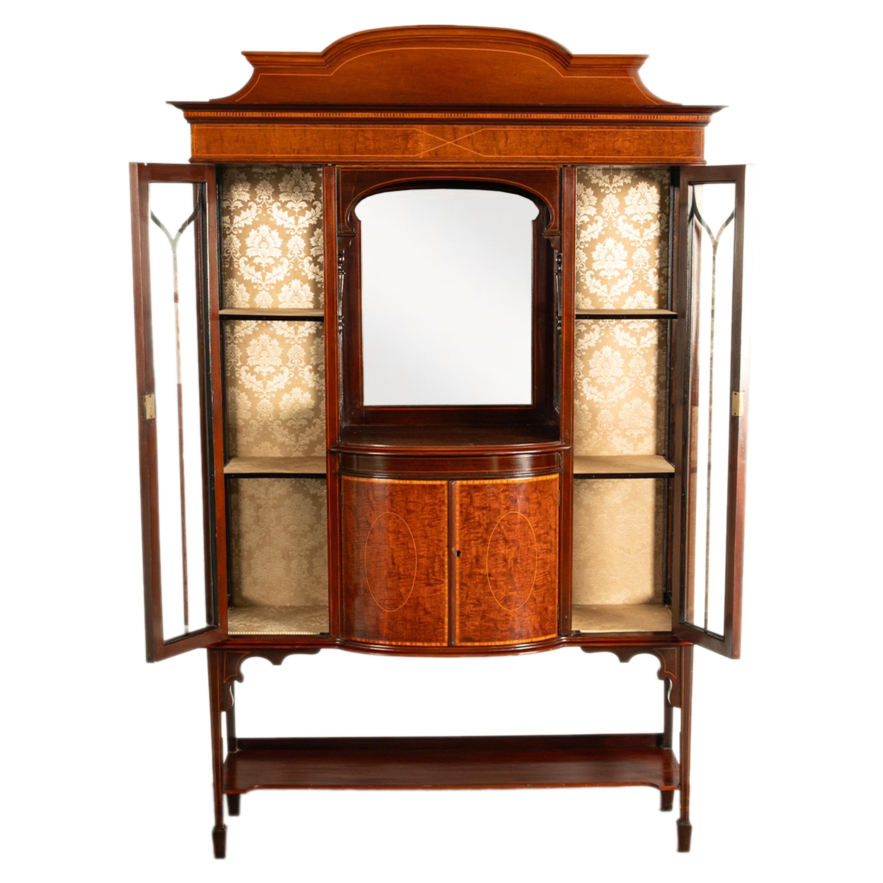Intarsio Antico Sheraton Revival intarsiato Vetrina portavivande Hutch 1900 in vendita