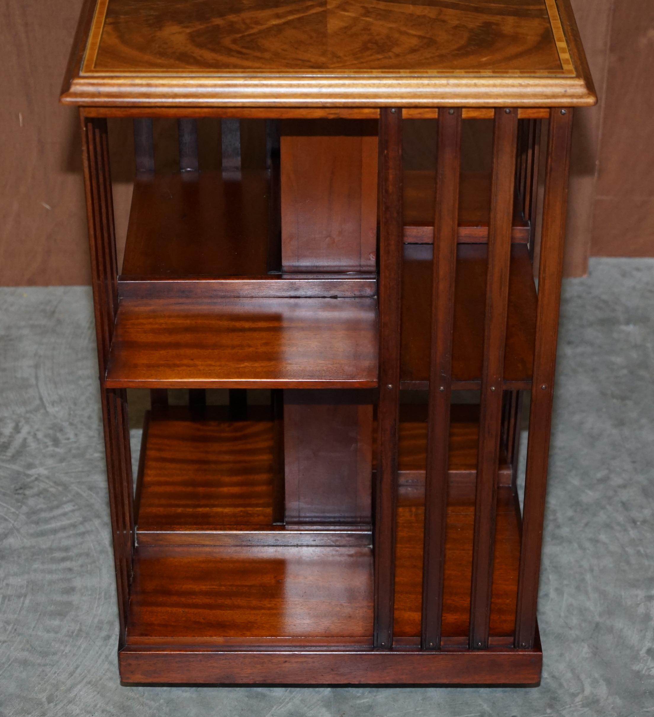 Antique Sheraton Revival Hardwood & Satinwood Revolving Bookcase Side End Table en vente 4