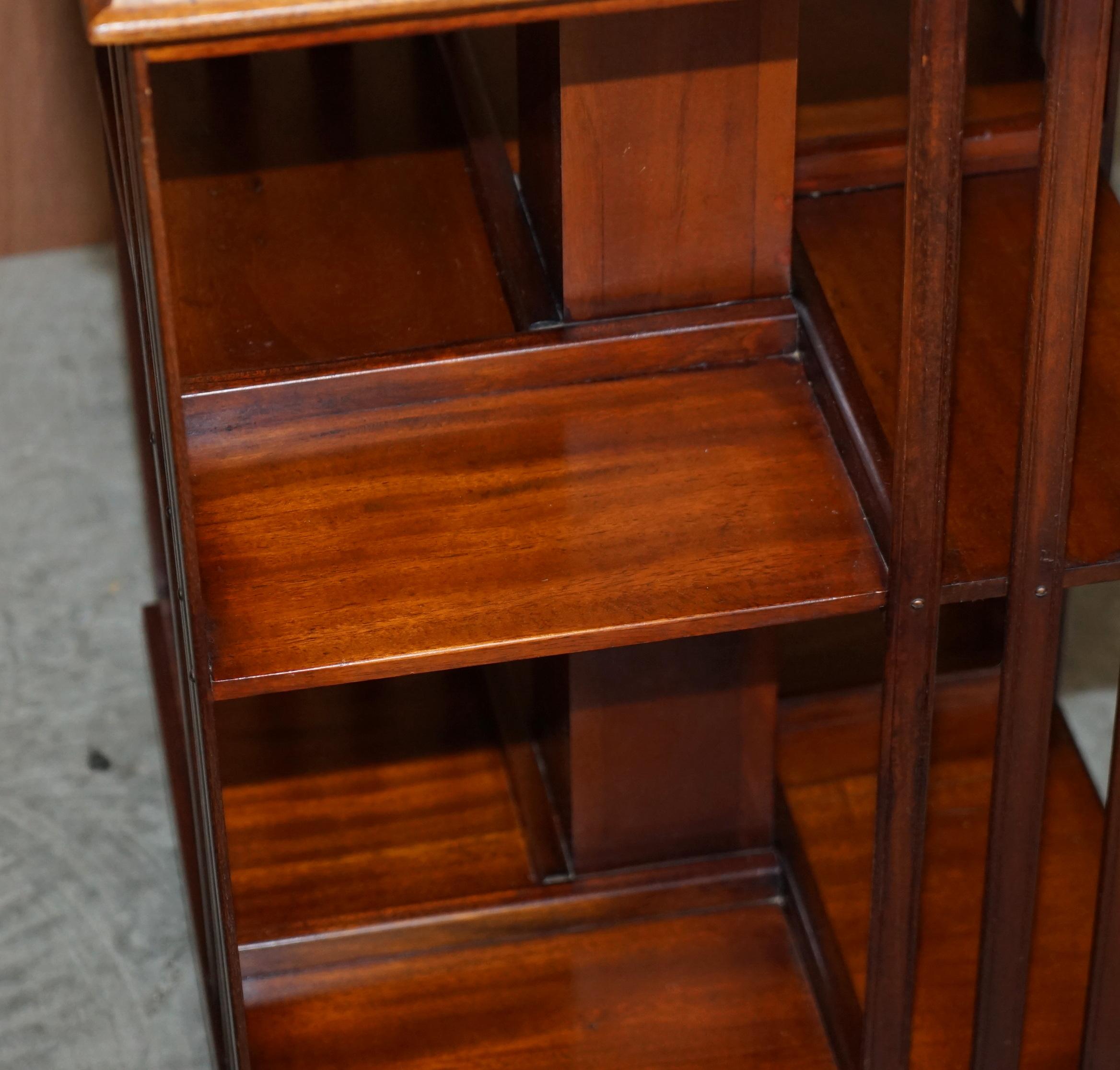 Antique Sheraton Revival Hardwood & Satinwood Revolving Bookcase Side End Table en vente 5