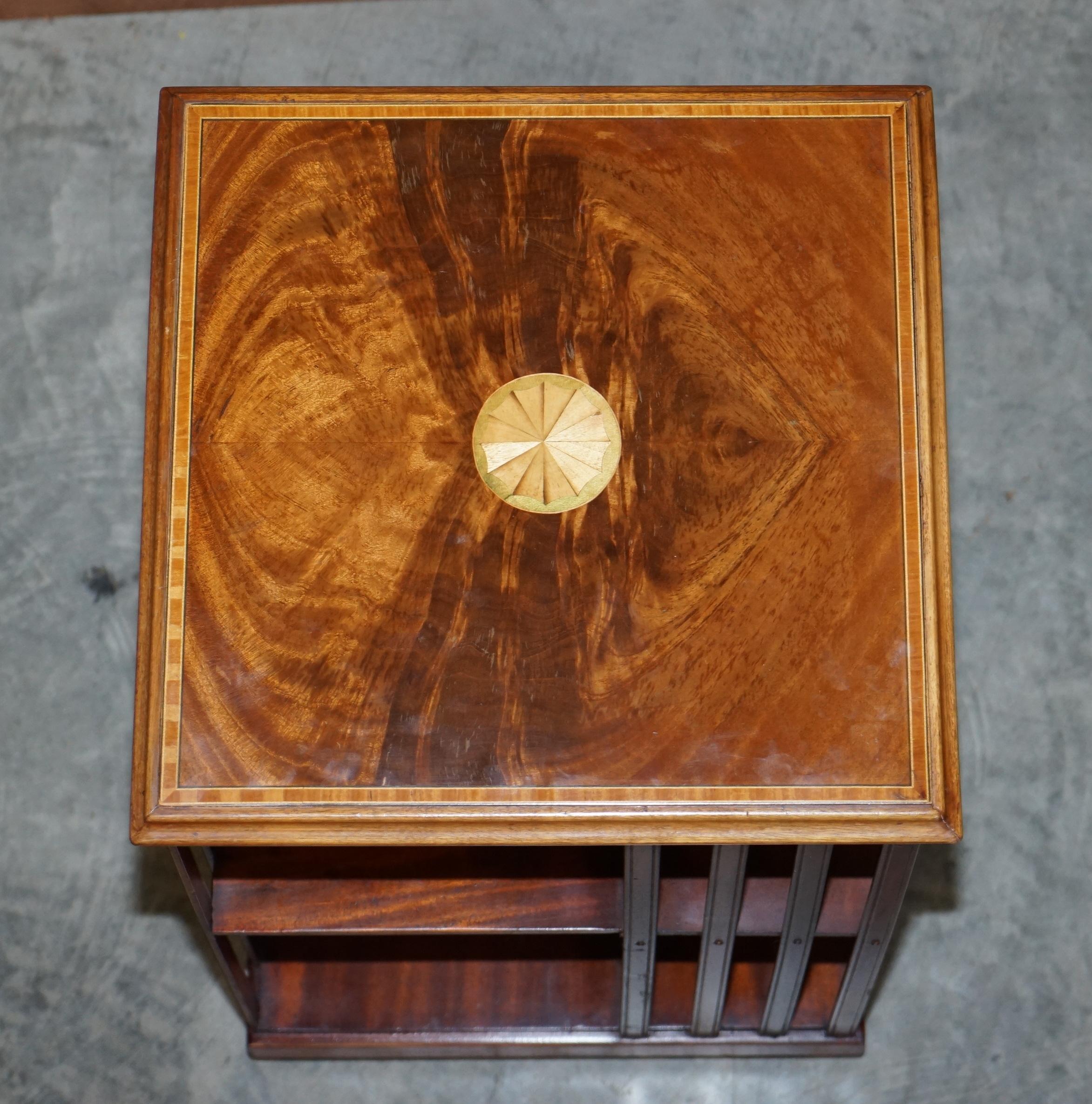 Anglais Antique Sheraton Revival Hardwood & Satinwood Revolving Bookcase Side End Table en vente