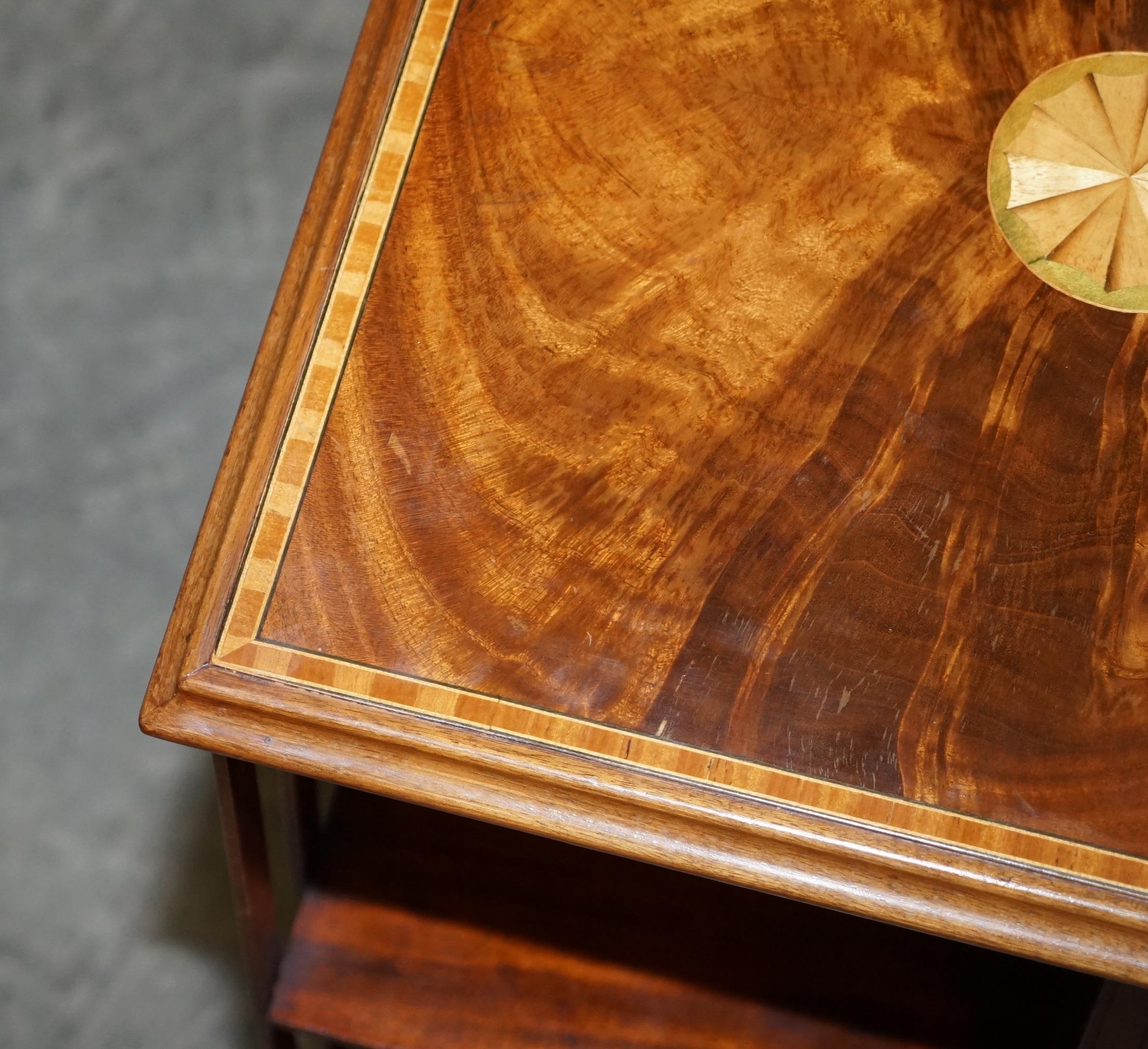 Fait main Antique Sheraton Revival Hardwood & Satinwood Revolving Bookcase Side End Table en vente