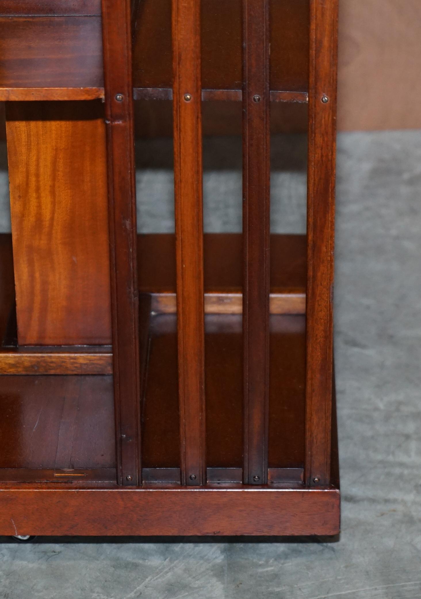 Antique Sheraton Revival Hardwood & Satinwood Revolving Bookcase Side End Table en vente 2