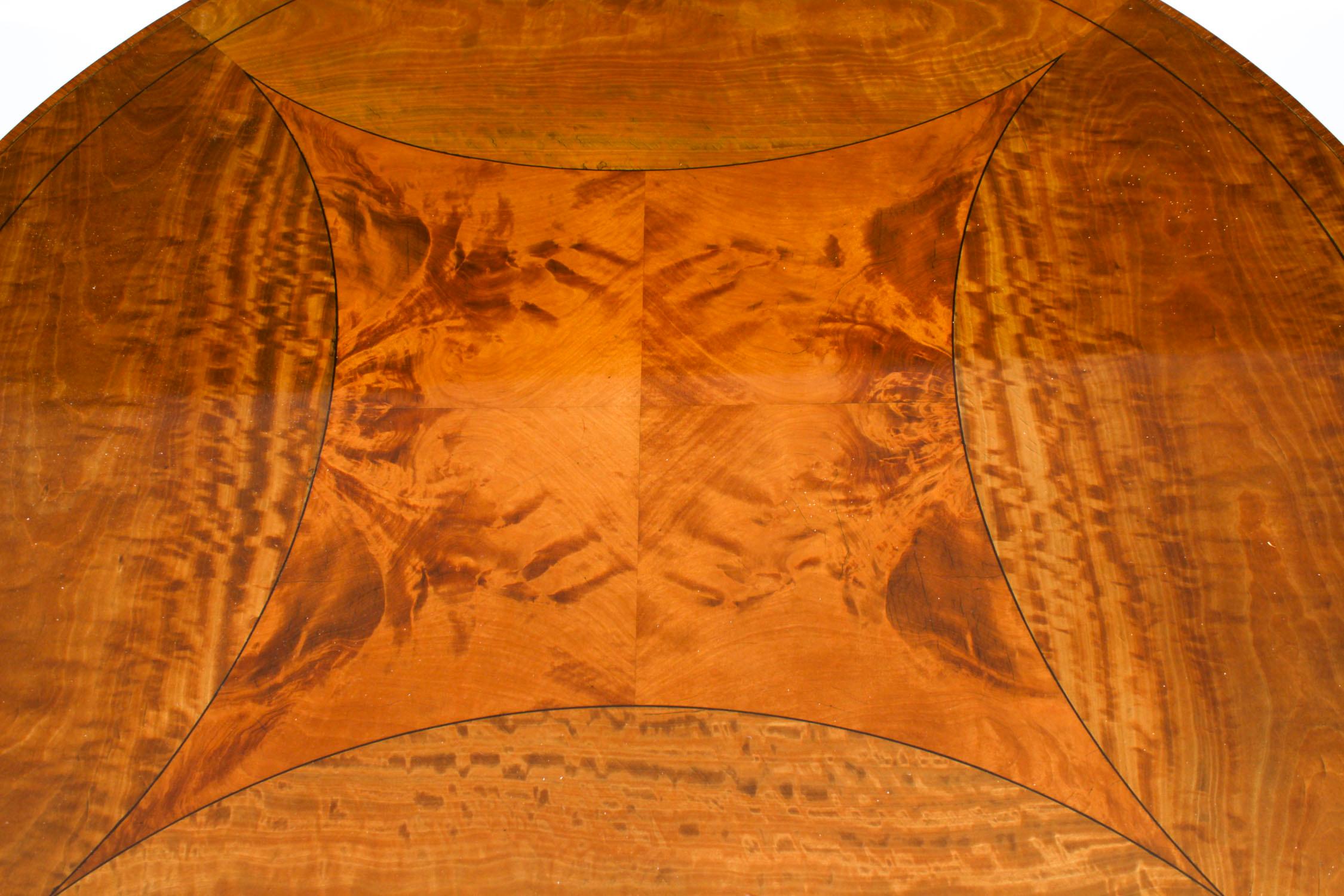 Début du 20ème siècle Ancienne table d'appoint en bois de citronnier de style Sheraton Revival, vers 1900 en vente