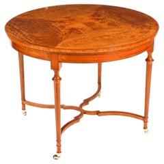 Antigua mesa auxiliar de centro de madera satinada Sheraton Revival Circa 1900