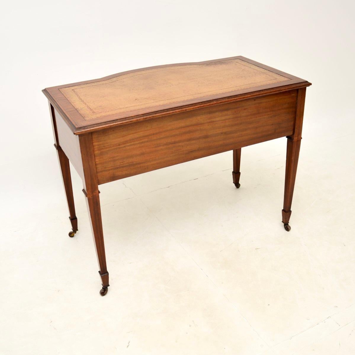 Antique Sheraton Revival Satinwood Desk In Good Condition For Sale In London, GB