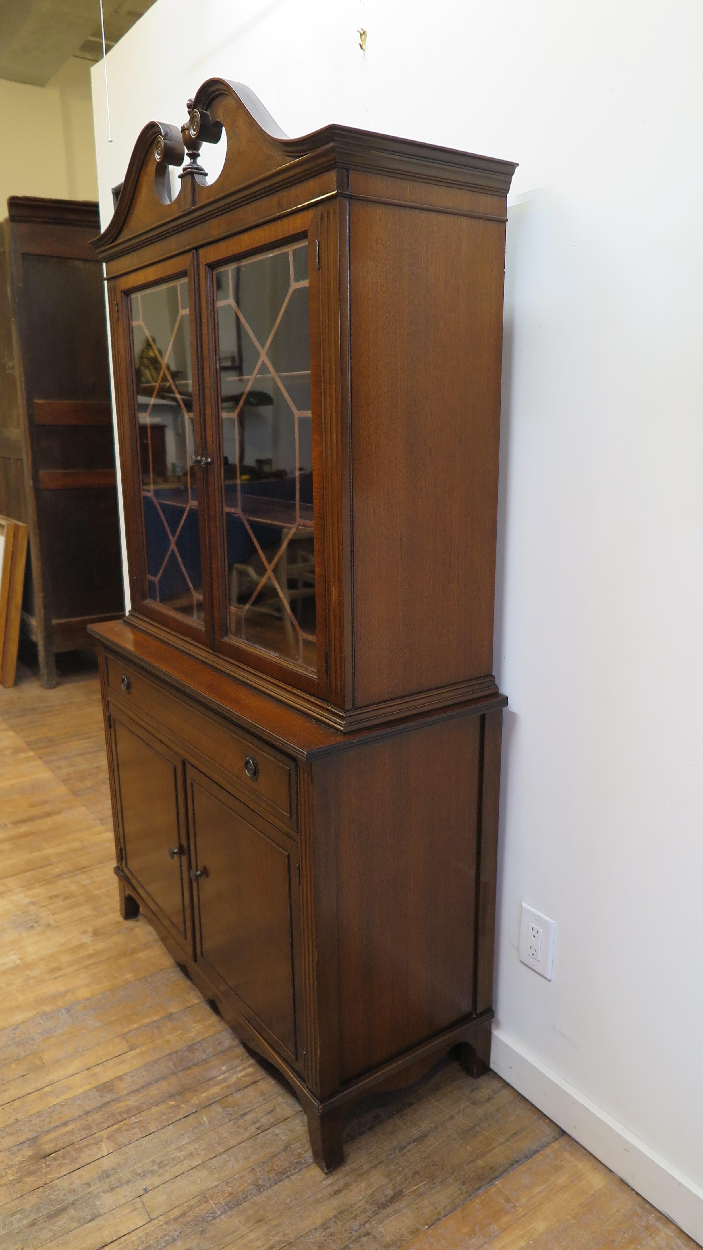 Mid-20th Century Antique Sheraton Style Cabinet 