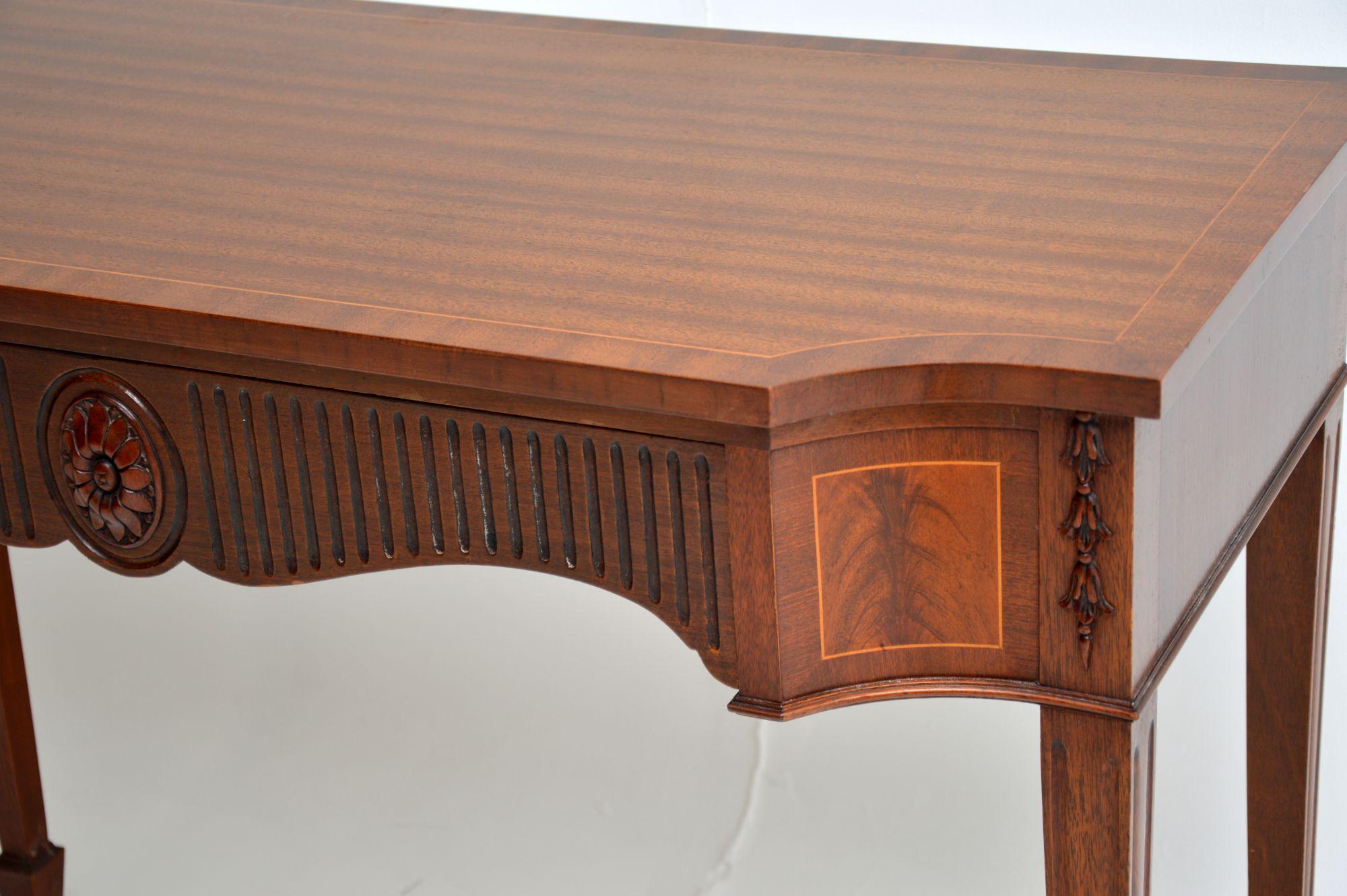 20th Century Antique Sheraton Style Console / Server Side Table