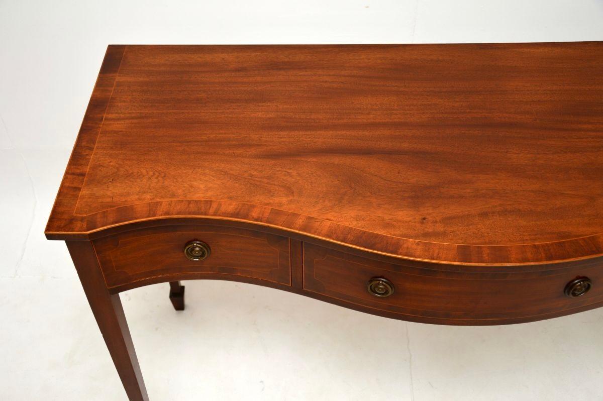 Antico tavolo da console in stile Sheraton in vendita 2