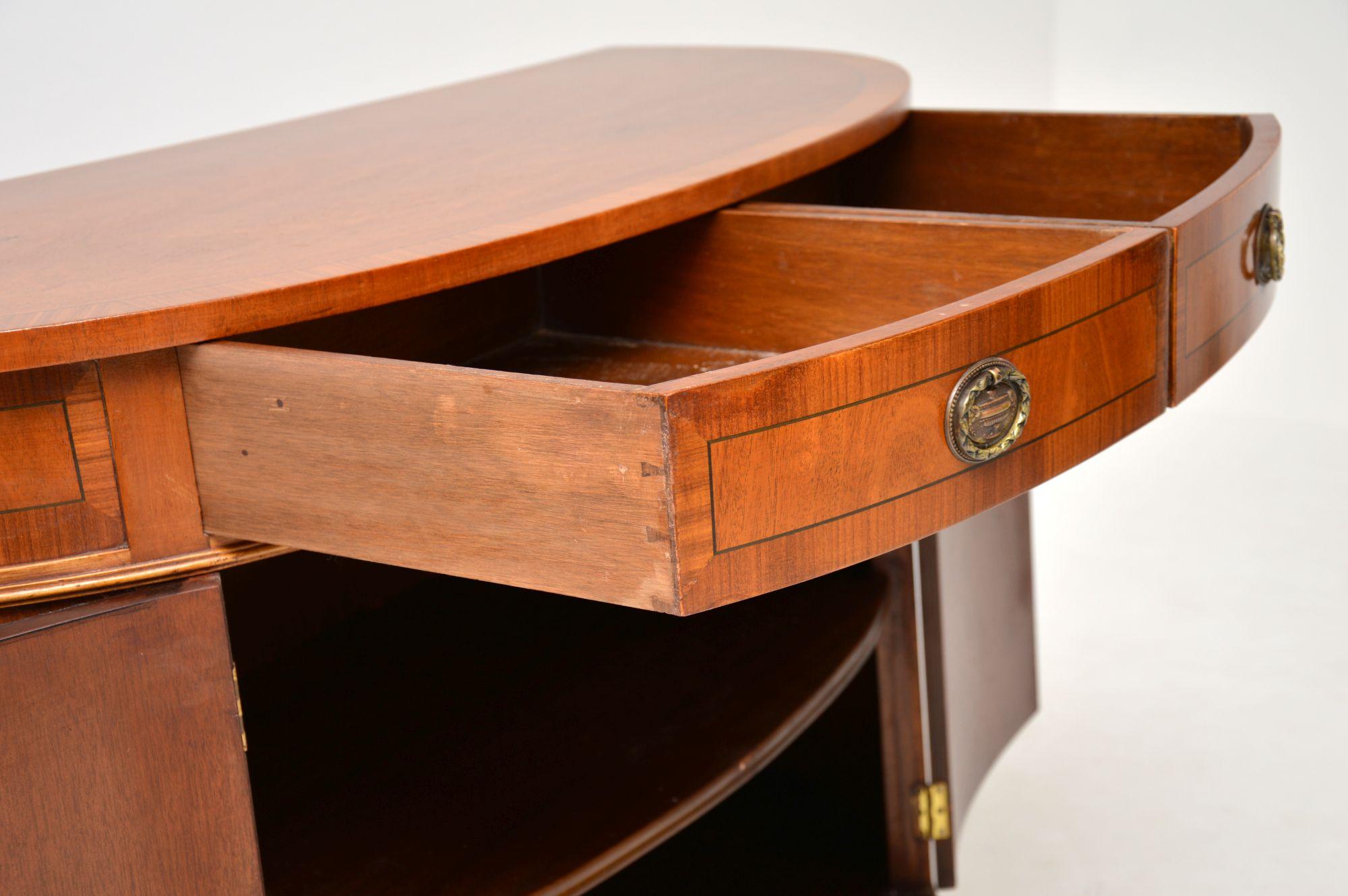 Antique Sheraton Style Inlaid Bow Front For Sale at 1stDibs