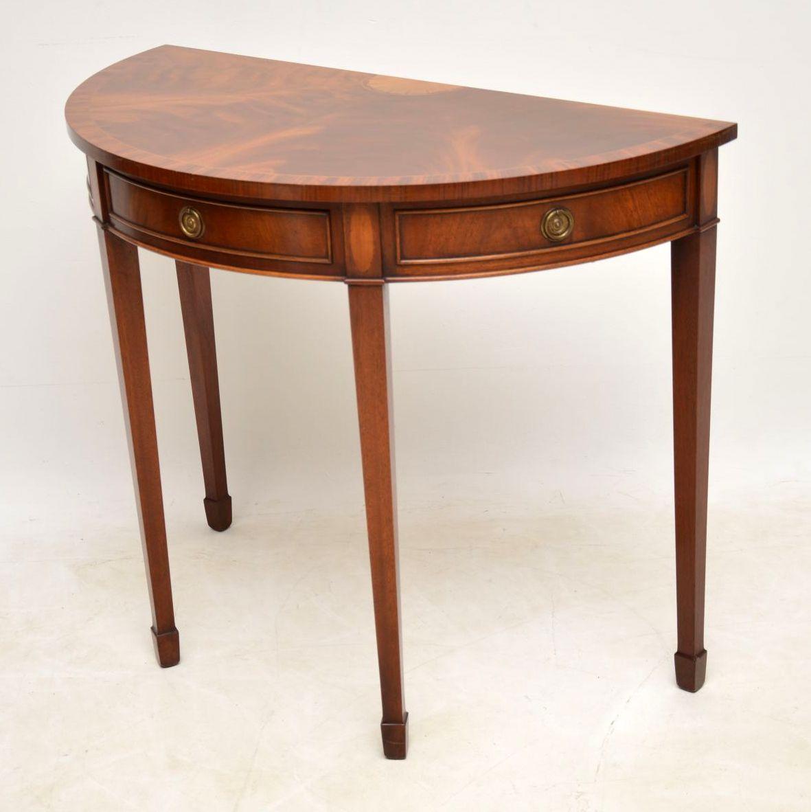 Mid-20th Century Antique Sheraton Style Inlaid Mahogany Console Table