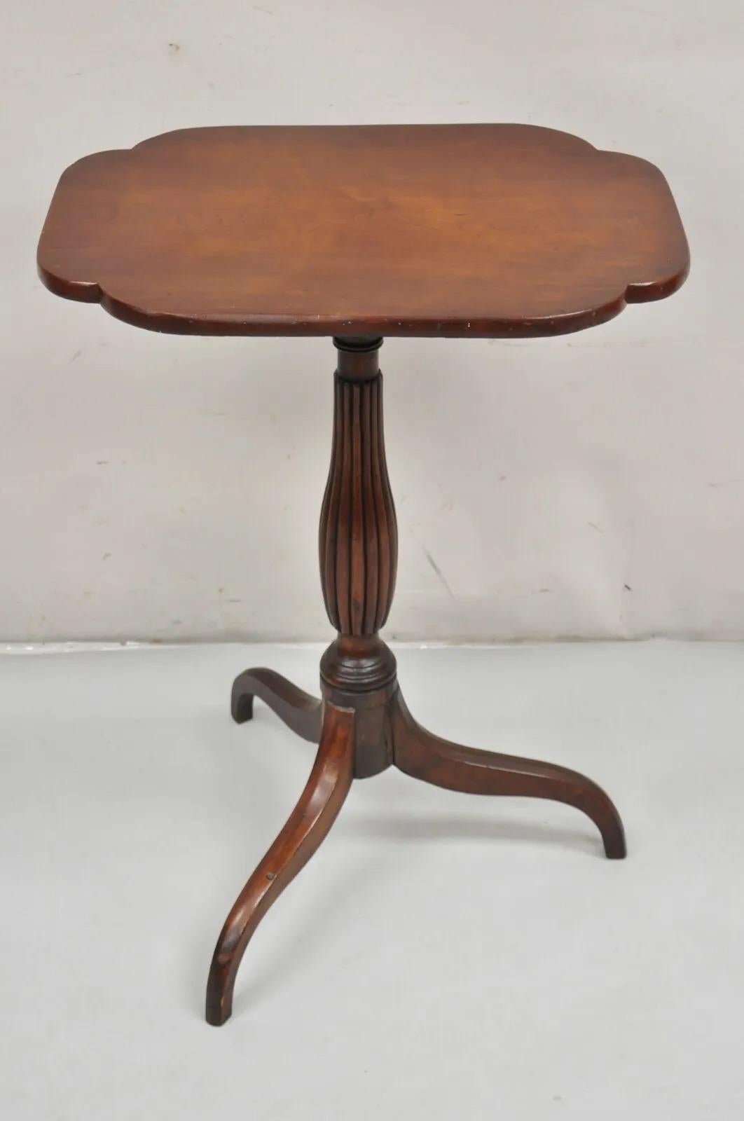 Antique Sheraton Style Mahogany Tilt Top Tea Table Candle Stand For Sale 6