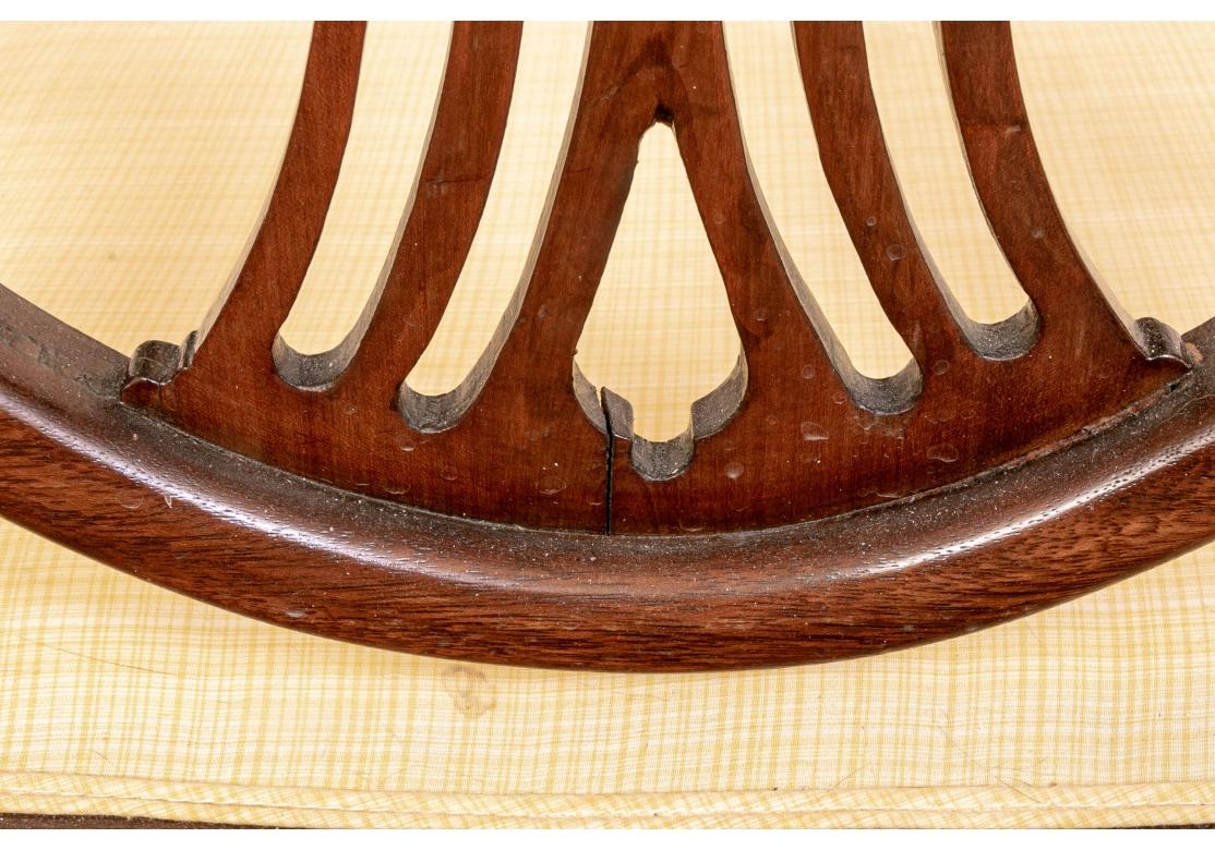 Antikes Dreisitzer-Sessel im Sheraton-Stil im Angebot 7