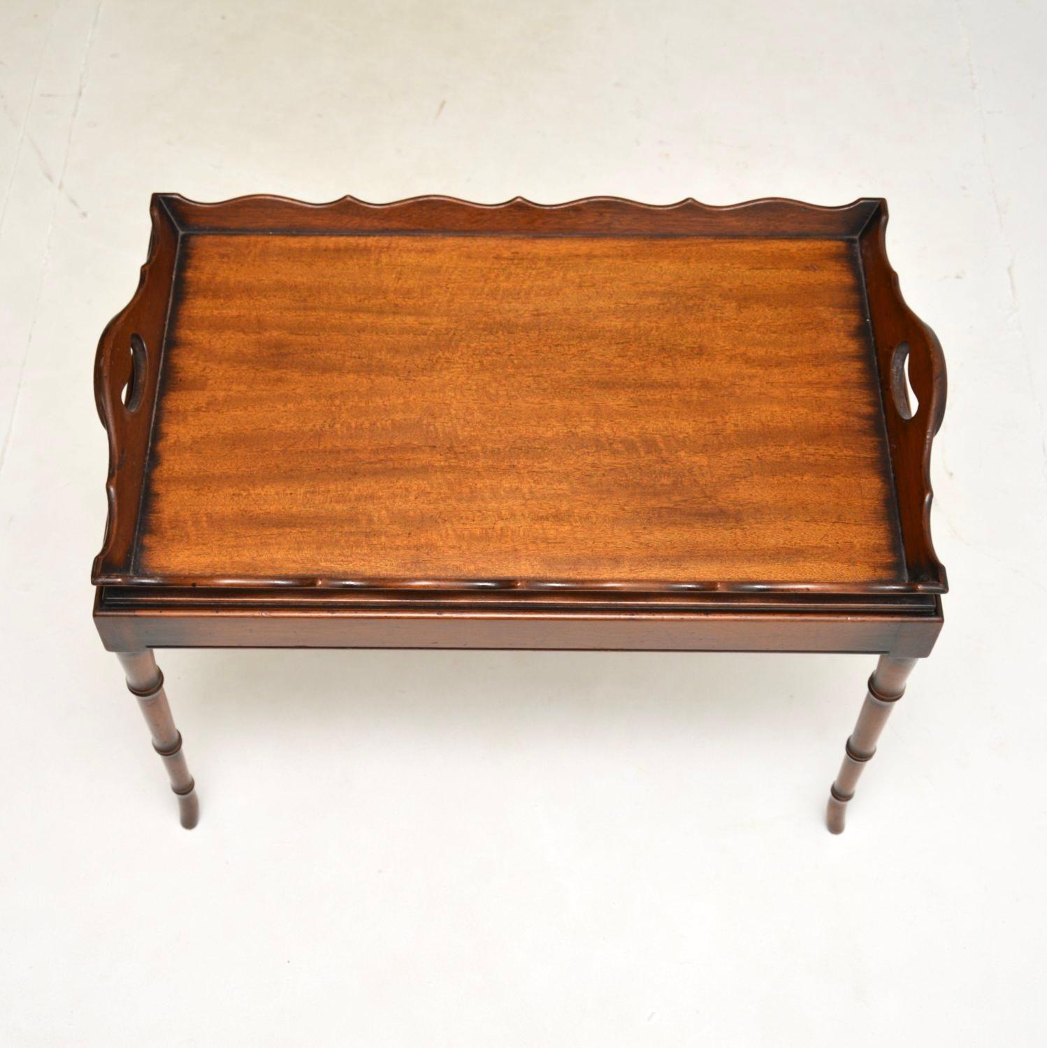 Wood Antique Sheraton Style Tray Top Coffee Table For Sale
