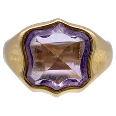 Antique Shield Shaped Amethyst 18 Karat Gold Signet Ring