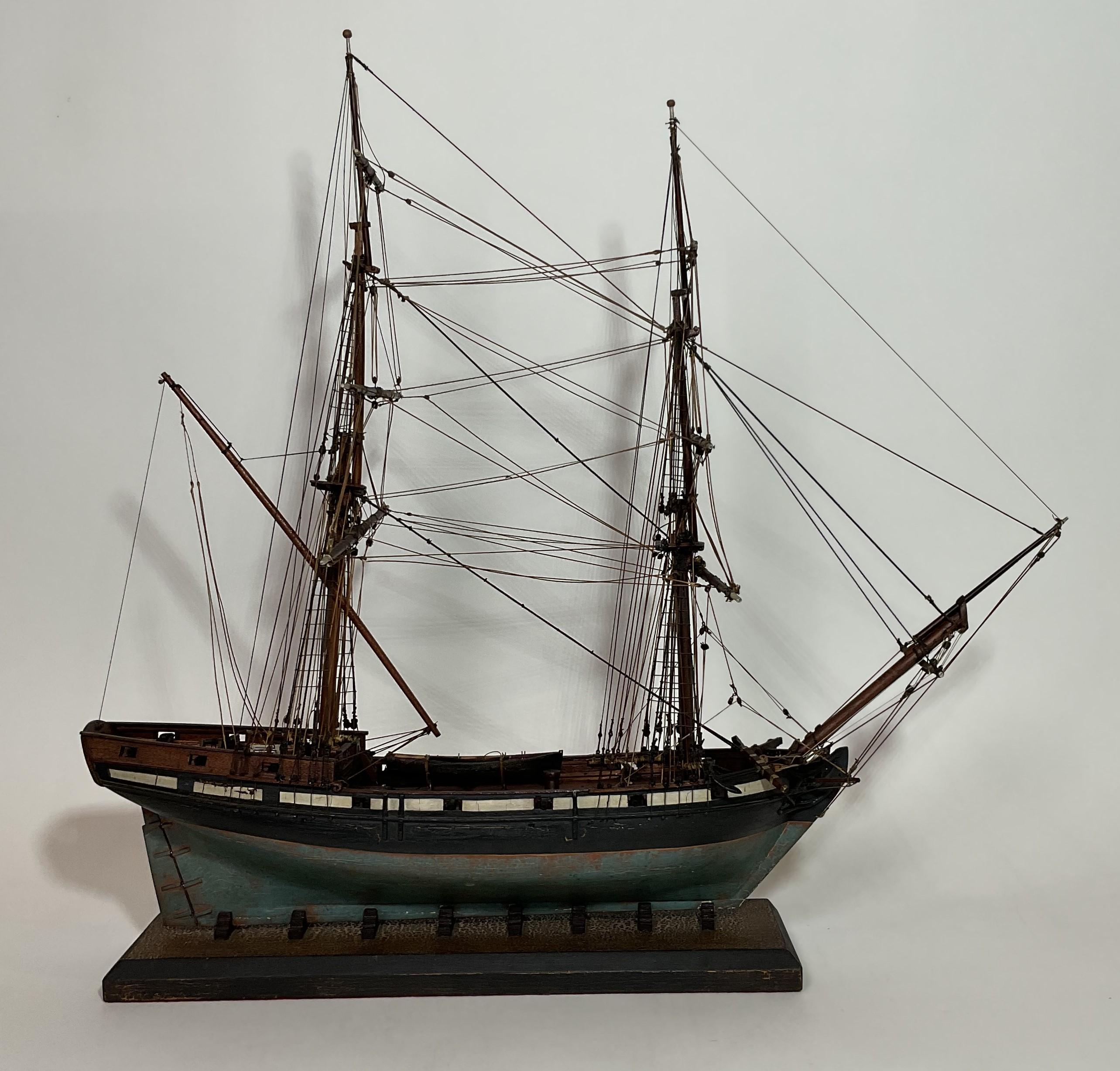 Nord-américain Modèle de bateau ancien d'une banlieue armée en vente