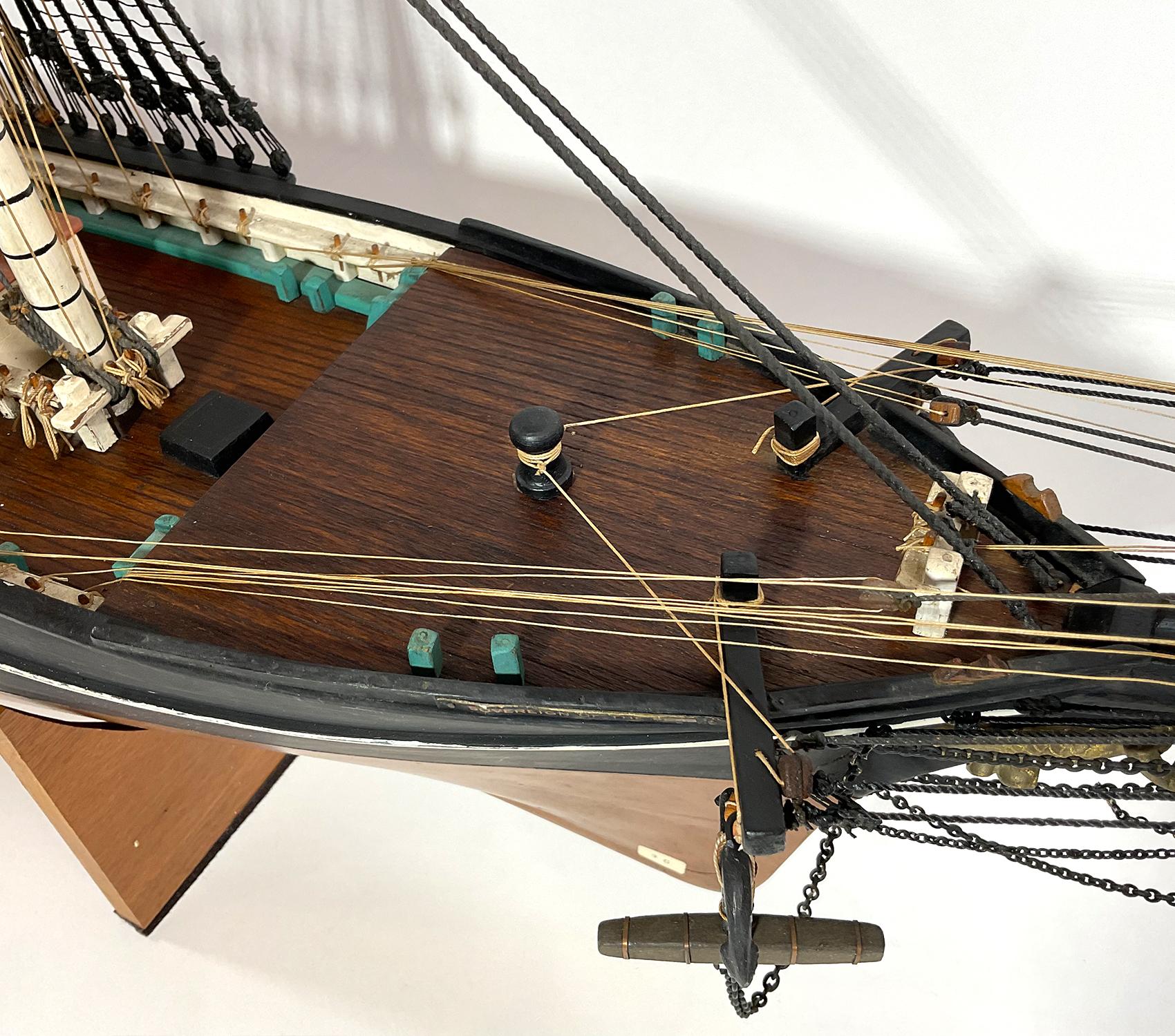 Antikes Schiffsmodell „Sovereign of the Seas“ (Mitte des 20. Jahrhunderts) im Angebot