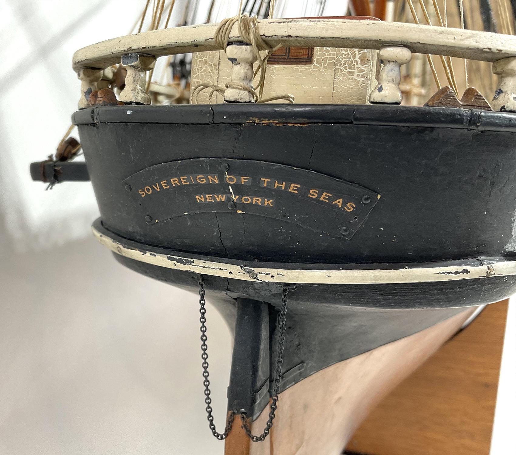 Antikes Schiffsmodell „Sovereign of the Seas“ (Holz) im Angebot