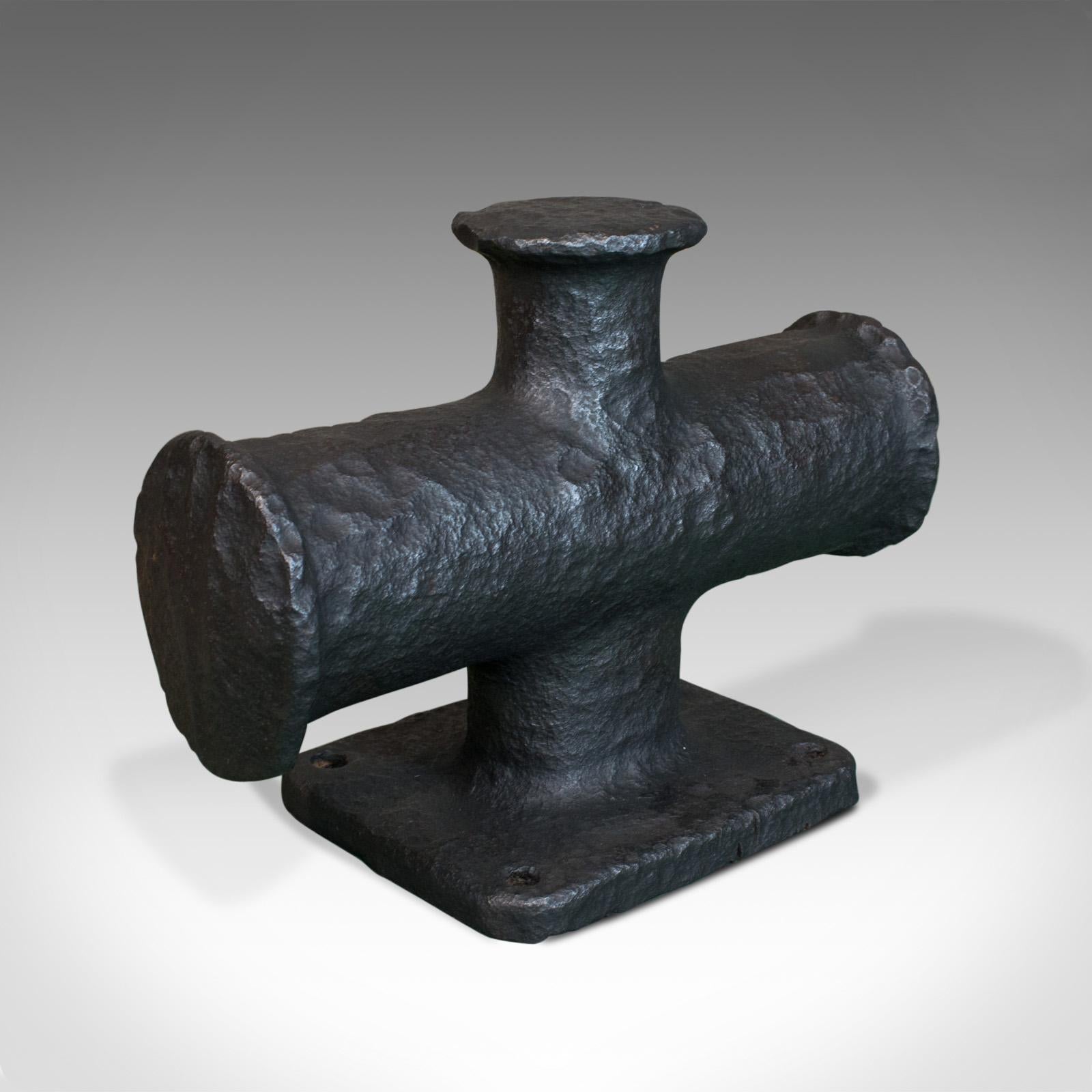This is an antique ship's mooring bitt or maritime bollard. An English, hollow cast iron, ship’s capstan dating to the late Victorian period, circa 1900.

Stout mooring bollard with 38cm (15 inches) central height
Desirable, time served
