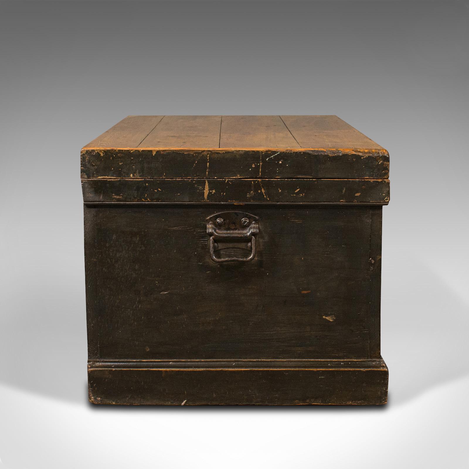 Antique Shipwright's Chest, English, Pine, Maritime, Tool Trunk, Victorian, 1900 In Good Condition In Hele, Devon, GB