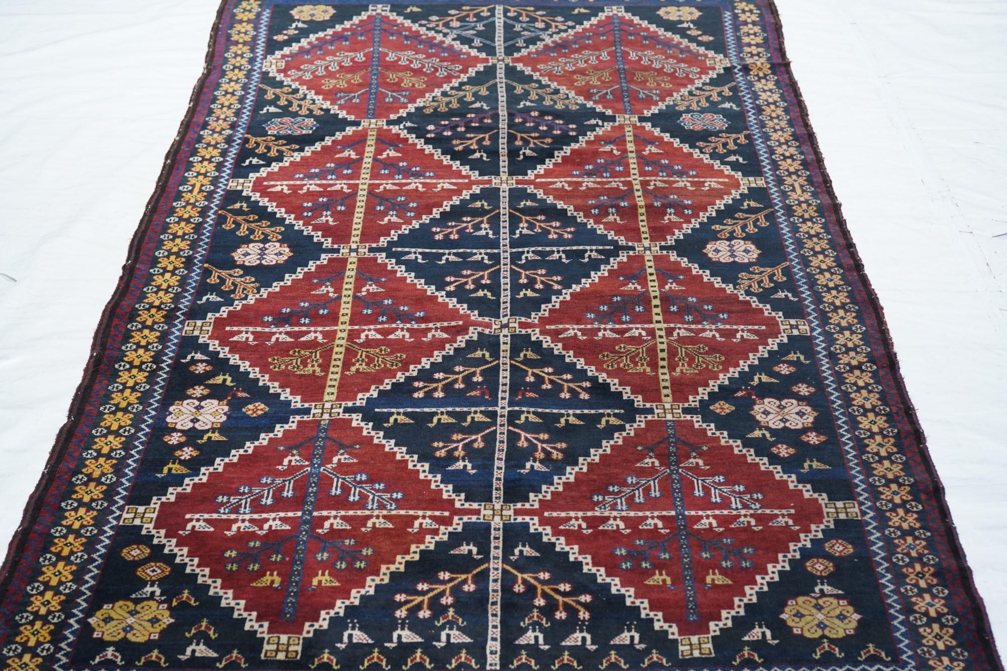 Antique Shiraz Rug For Sale 1
