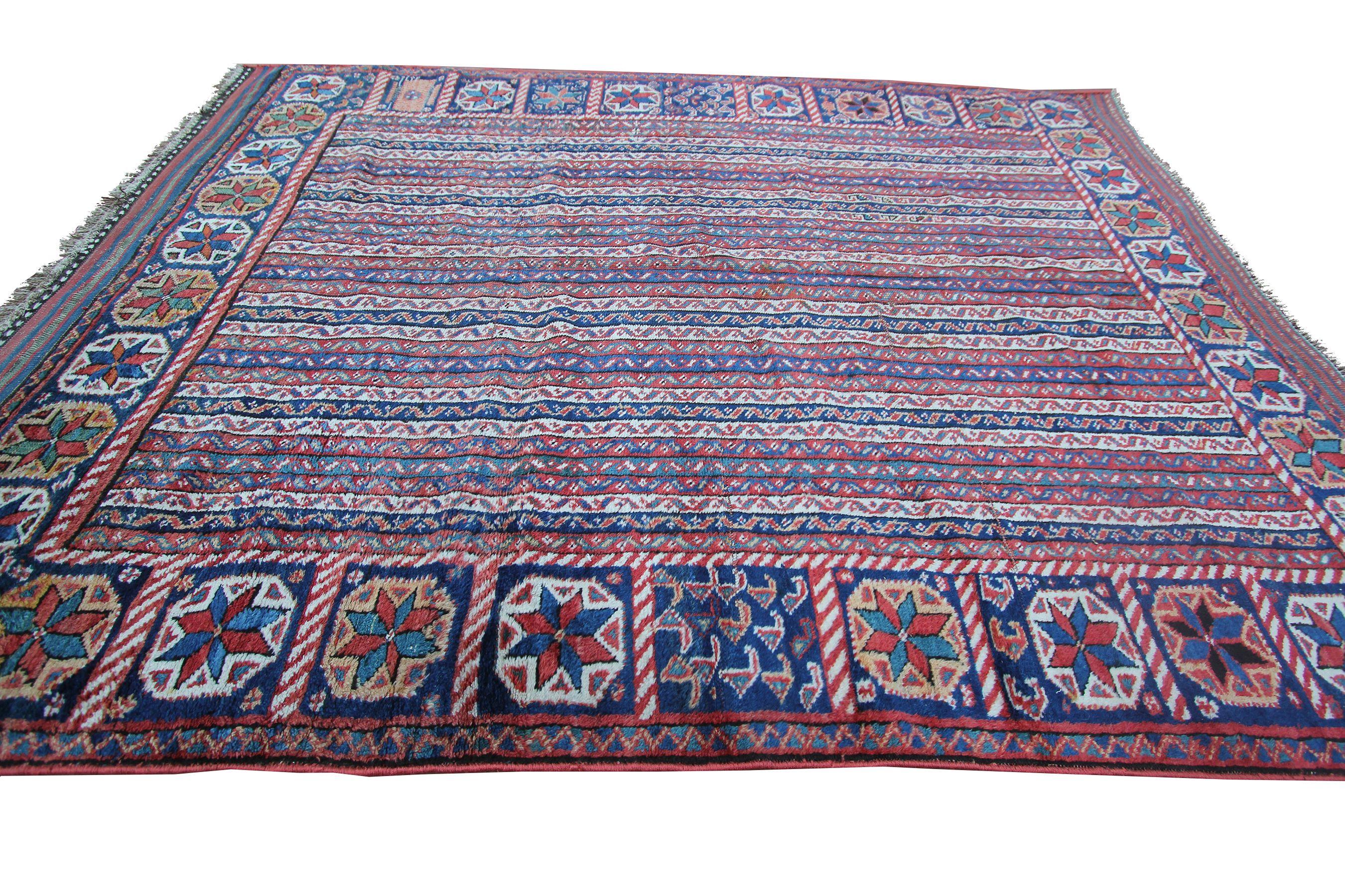 Seltener antiker Shirazz-Teppich Stammes-Afshaar-Ganjeh-Design

5' x 7'

160cm X 196cm

Um 1890


