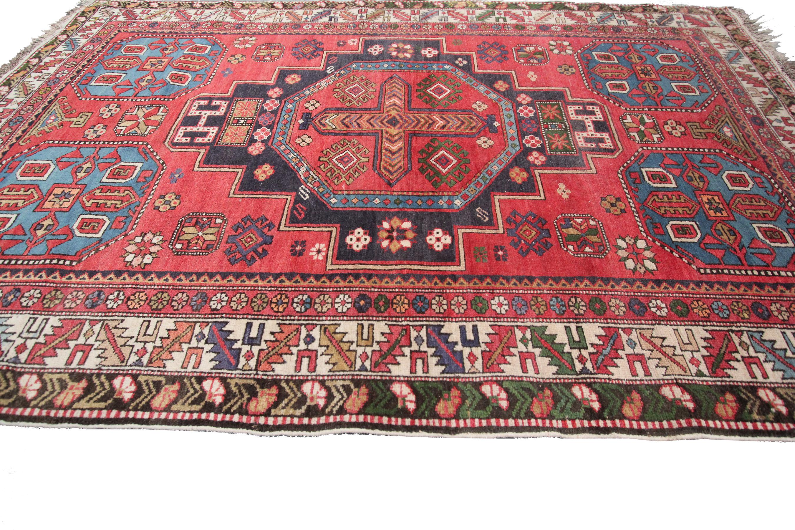 Antiker kaukasischer Schirwan-Teppich, Kaukasischer Schirwan-Teppich, geometrisch, 4x6, Stammeskunst im Angebot 1