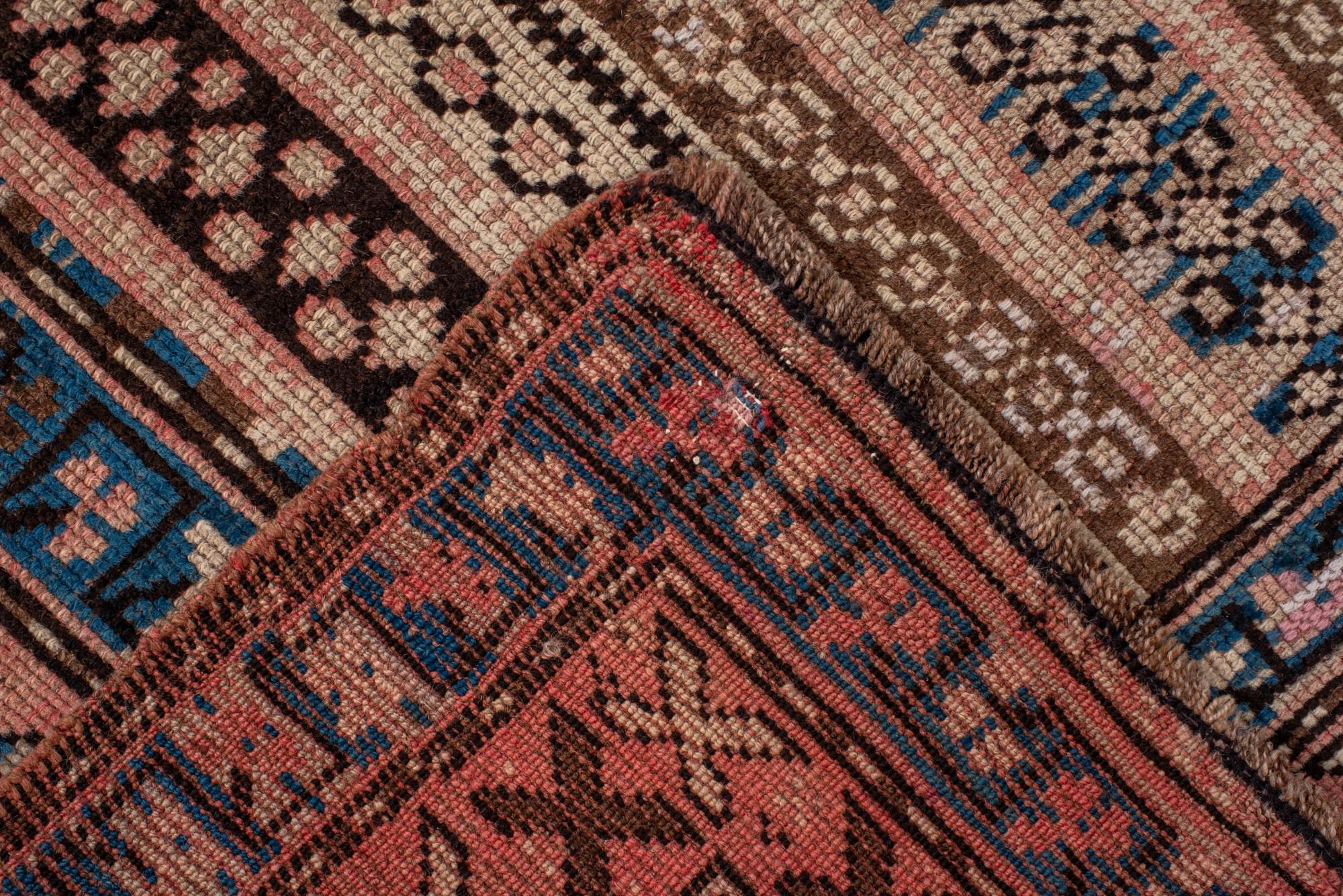 Antique Shirvan Caucasian Rug with Striped Field and Tribal Borders (20. Jahrhundert) im Angebot