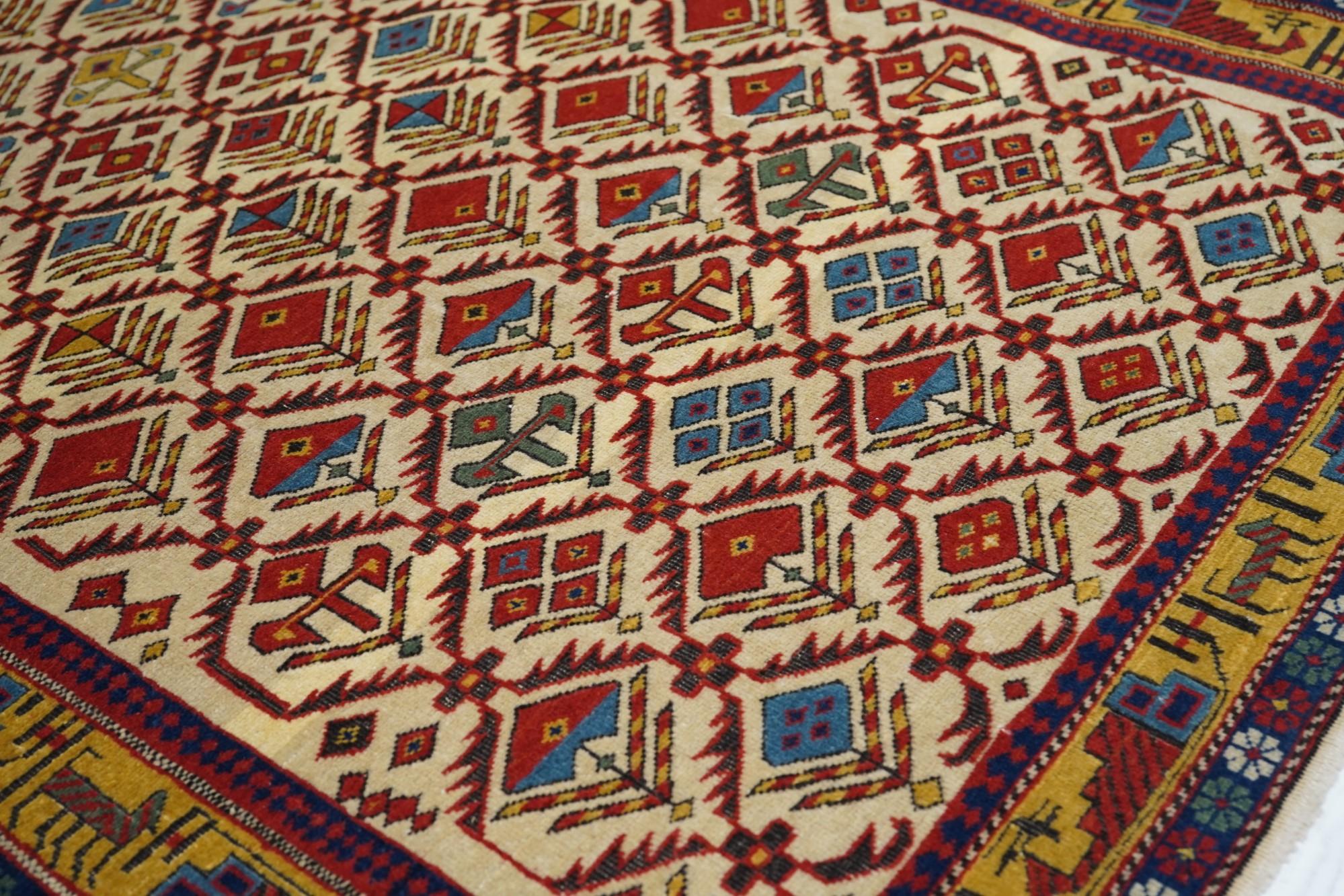 Antique Shirvan Daghestan Rug For Sale 1