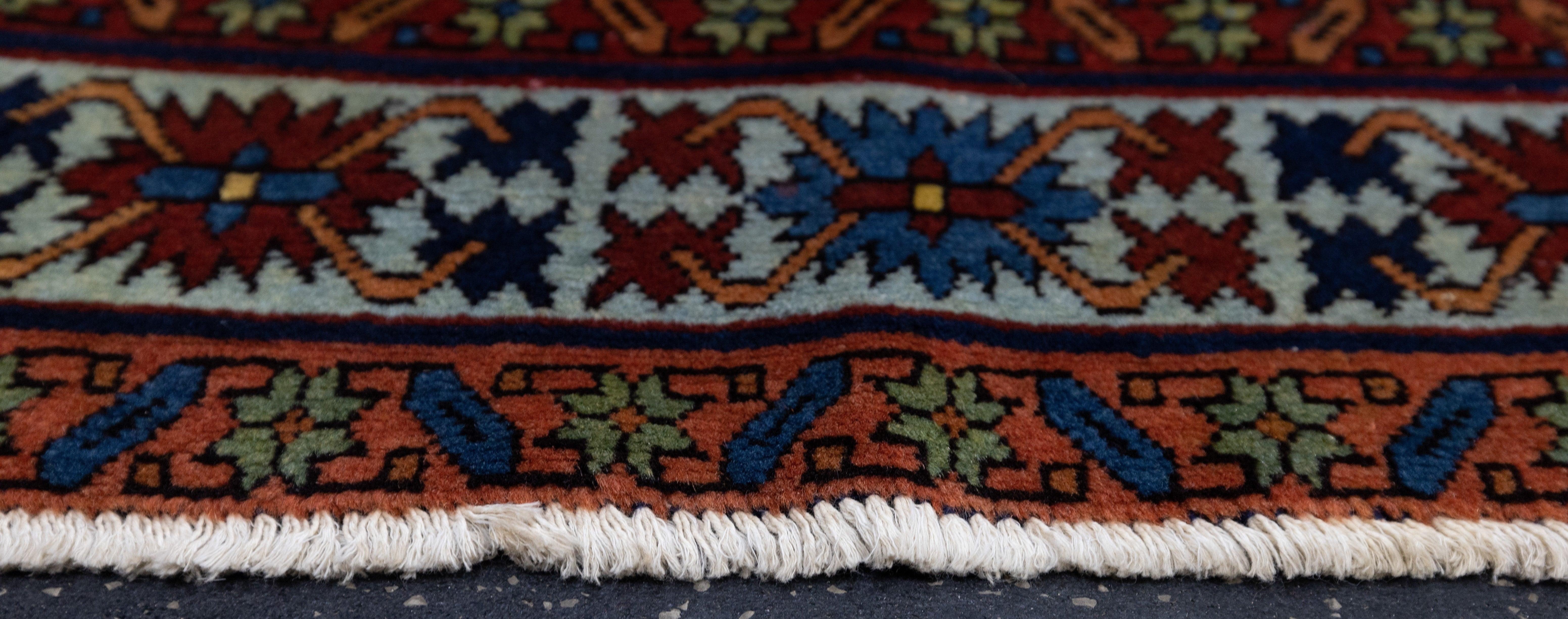 Antiker Shirvan Kuba-Teppich 3'7'' x 5'7'' (19. Jahrhundert) im Angebot