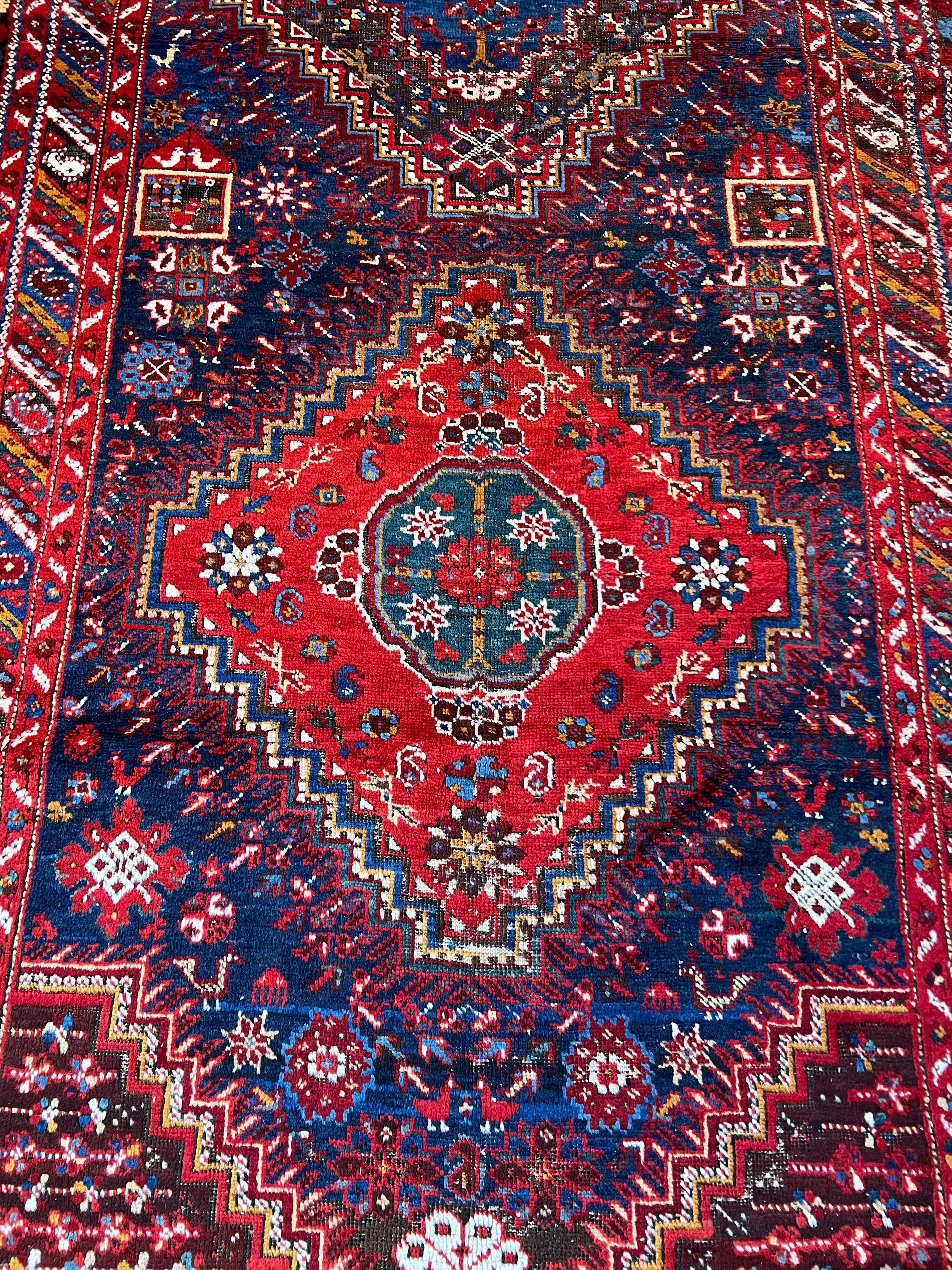 Antiker kaukasischer Teppich aus der Shirvan- oder Kuba-Region, ca. Spätes 19. Jahrhundert 4'7 x 11'8 (Handgewebt) im Angebot