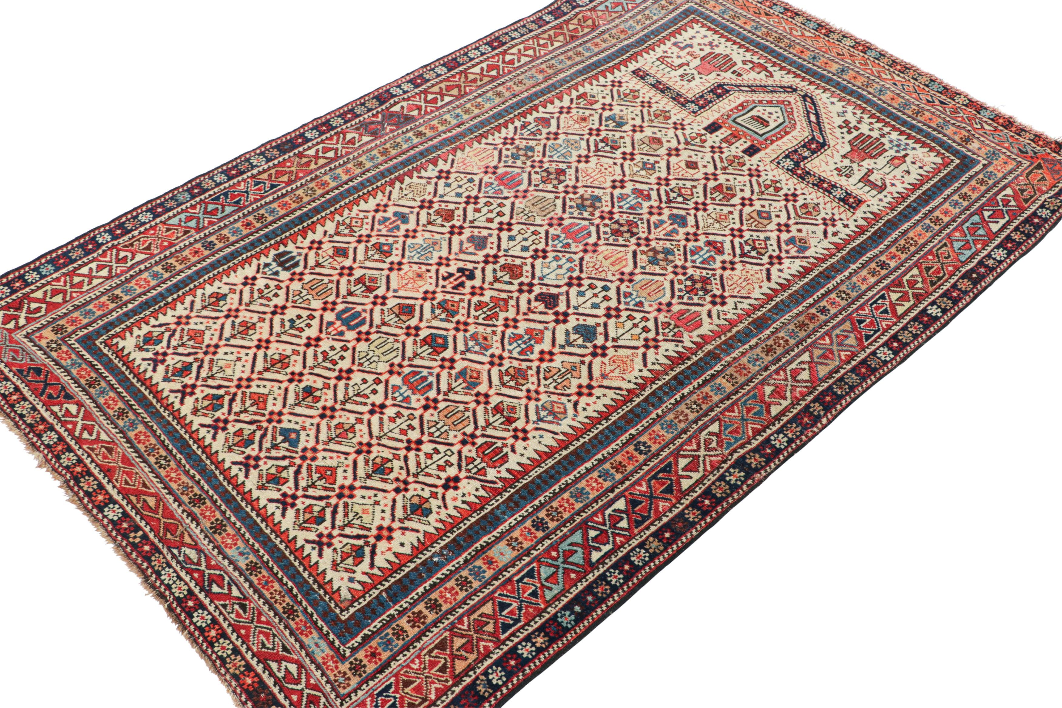 Antiker Schirwan Persischer Läufer Teppich, Polychromatisches Gebets Design - Rug & Kilim im Zustand „Gut“ im Angebot in Long Island City, NY