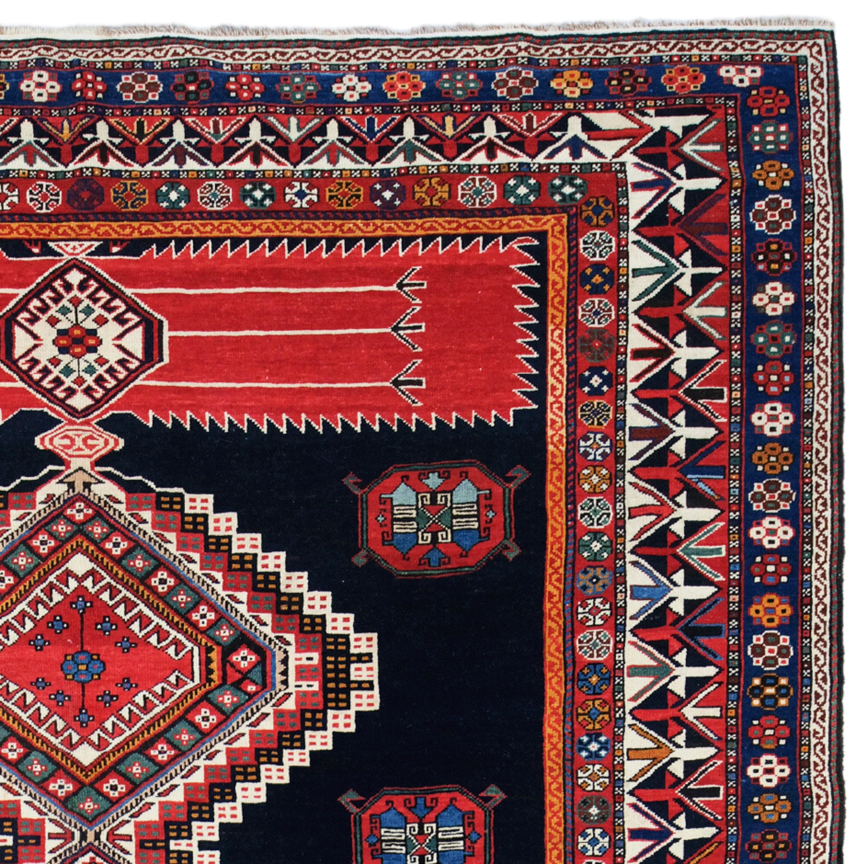 Antiker Shirvan-Teppich - Shirvan-Teppich des 19. Jahrhunderts, handgewebter Teppich, antiker Teppich im Zustand „Gut“ im Angebot in Sultanahmet, 34