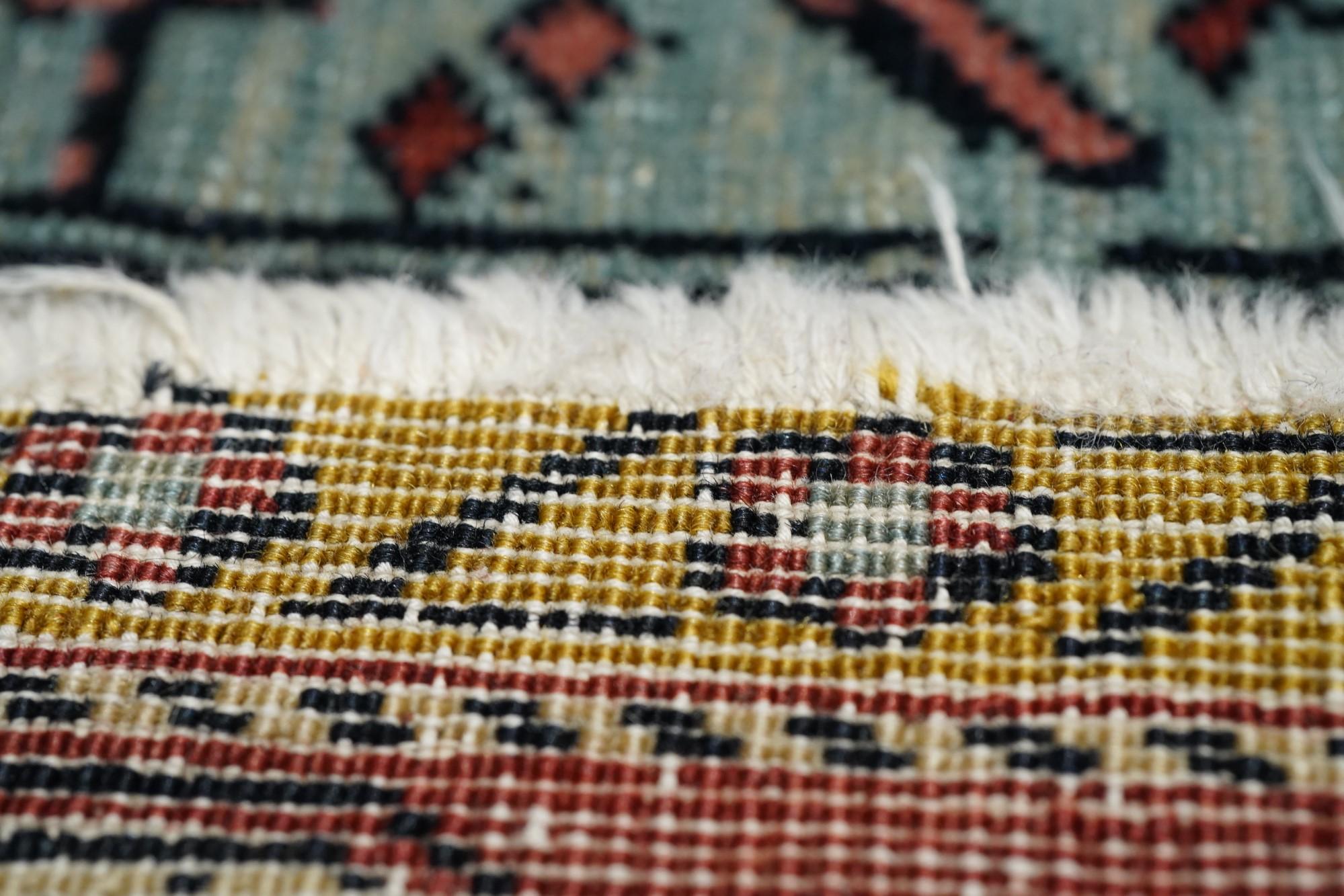 Tapis Shirvan ancien 2'11'' x 3'9'' en vente 4