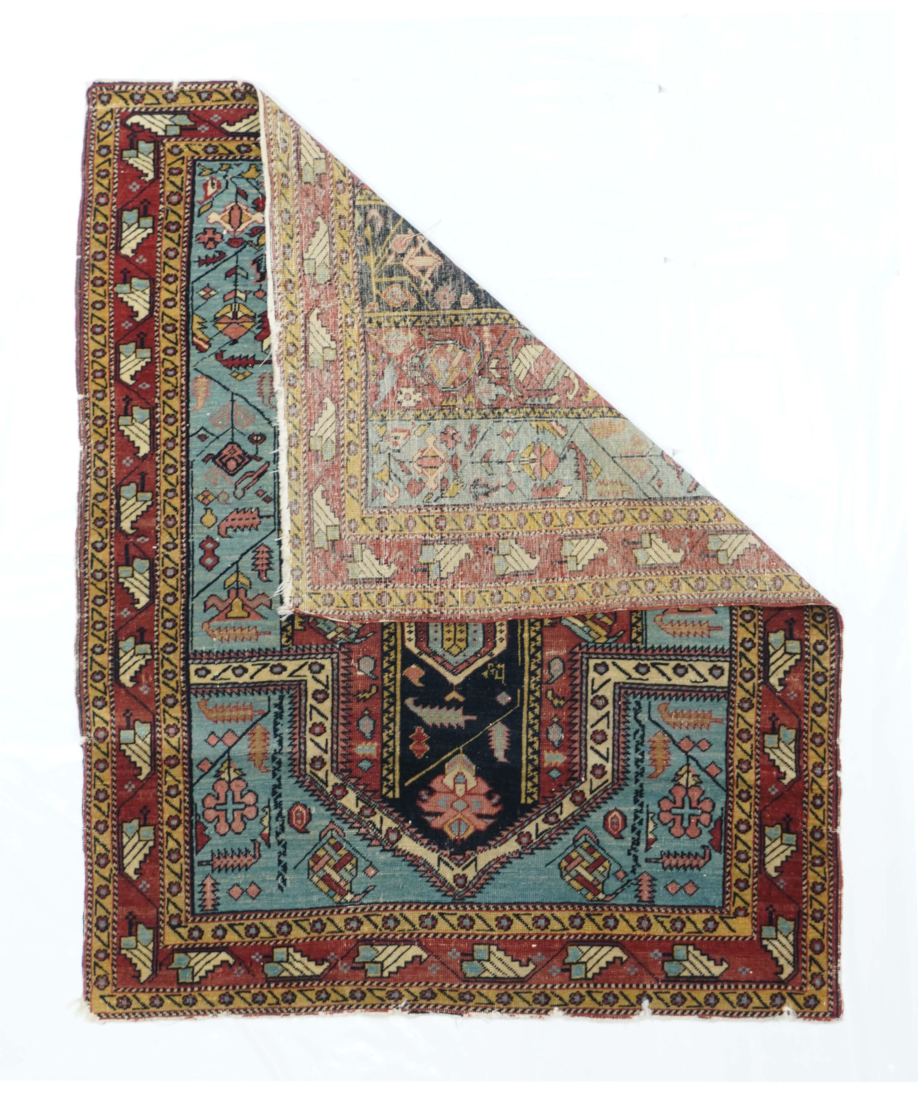 Tapis Shirvan antique 2'11'' x 3'9''.