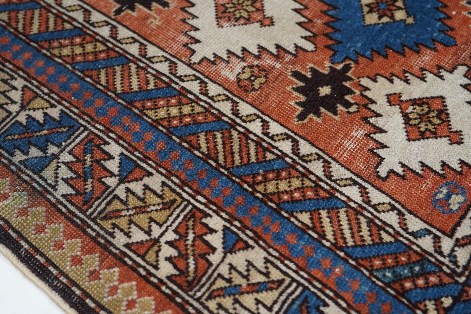 Hand-Knotted Antique Shirvan  Rug 2'7'' x 3'9'' For Sale
