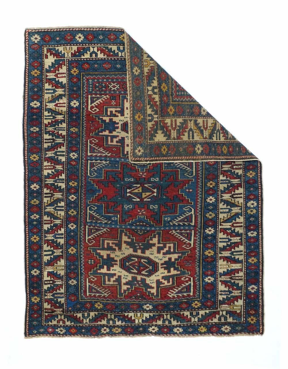 Tapis ancien Shirvan 3'1'' x 4'1''.